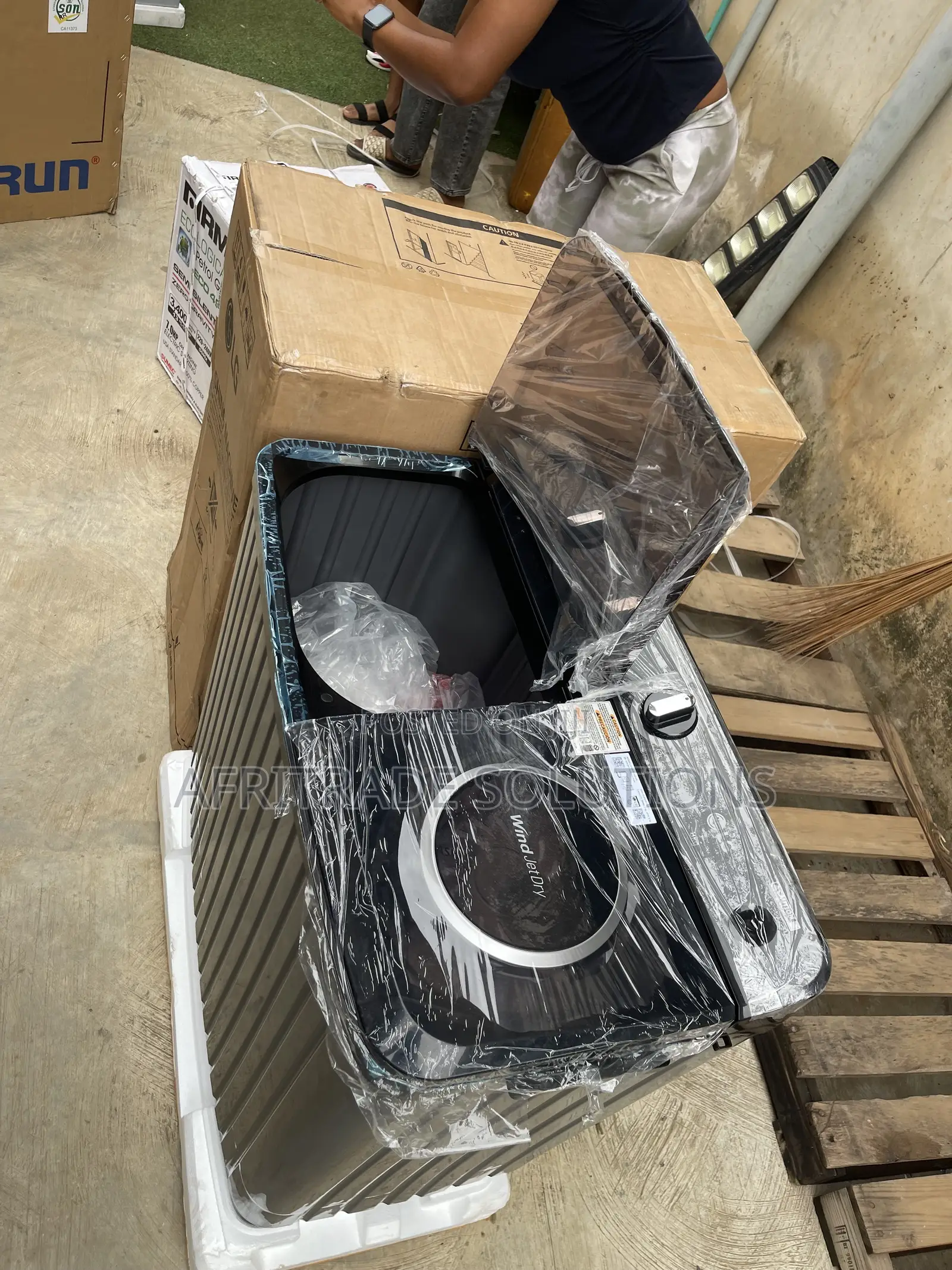 LG 8kg Efficient Twin Tub Washing Machine