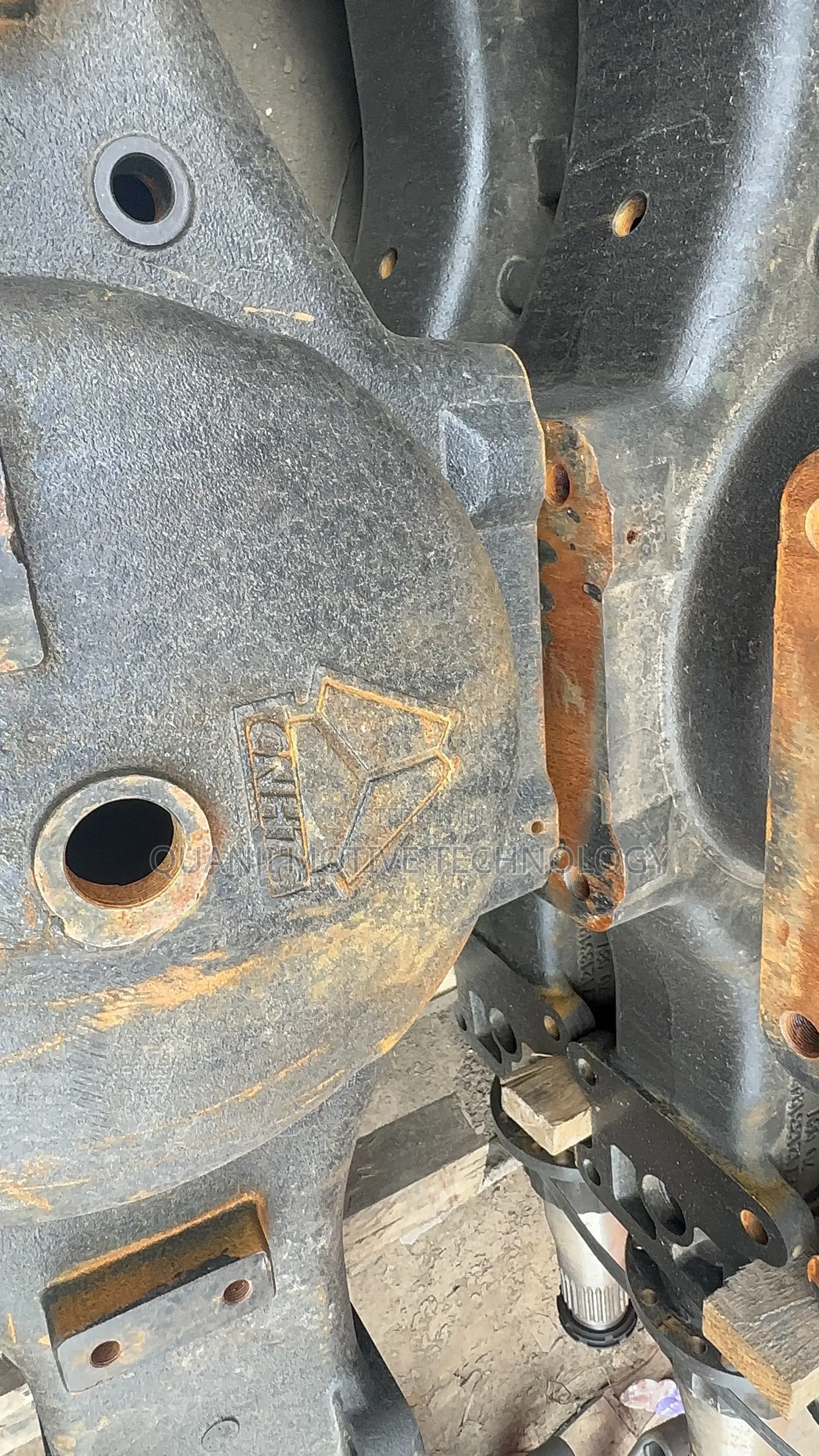 HOWO and SHACMAN Axle
