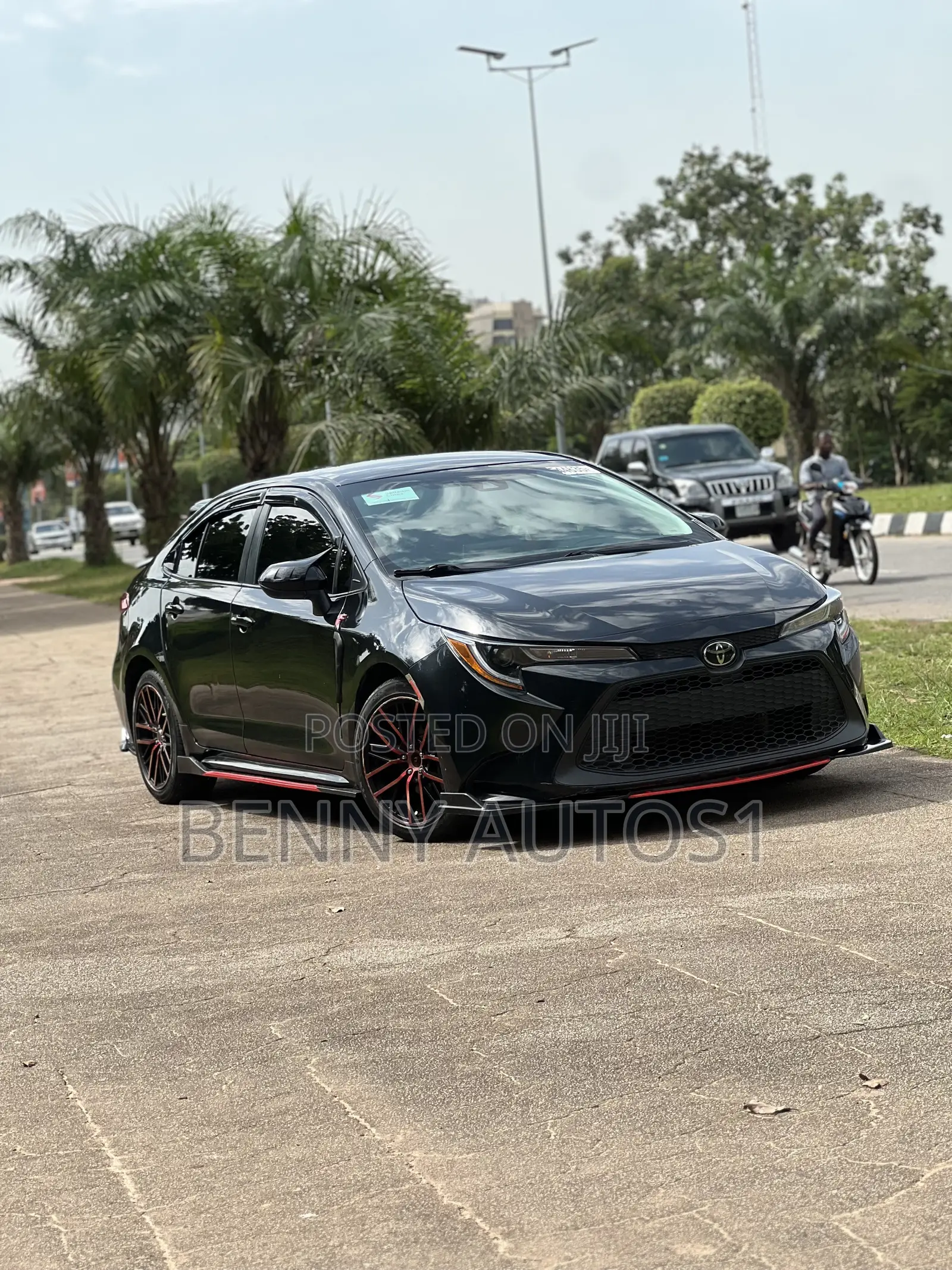 Toyota Corolla LE Eco (1.8L 4cyl 2A) 2019 Black