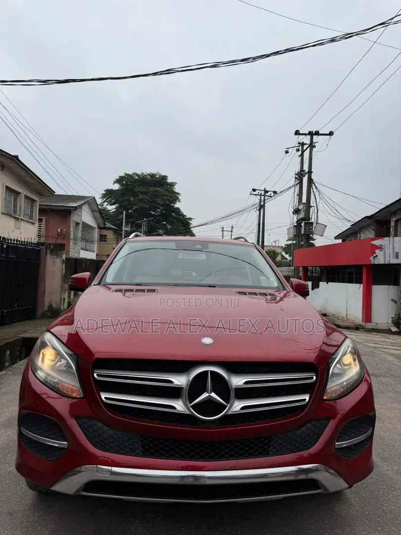 Mercedes-Benz GLE-Class 2016 Burgundy