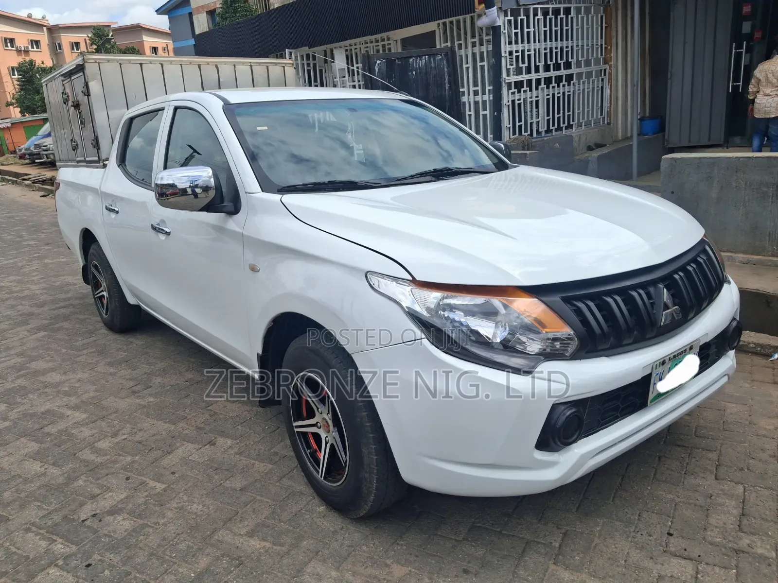 Mitsubishi L200 2019 White