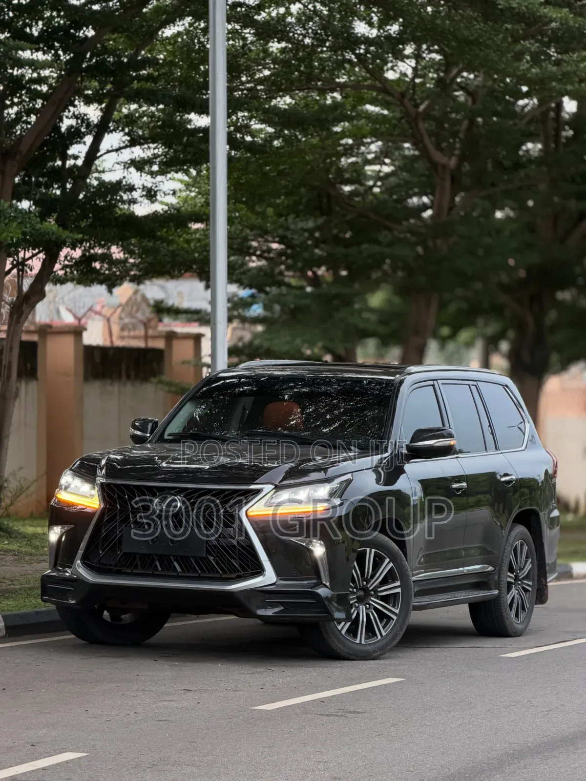 Lexus LX 2018 Black