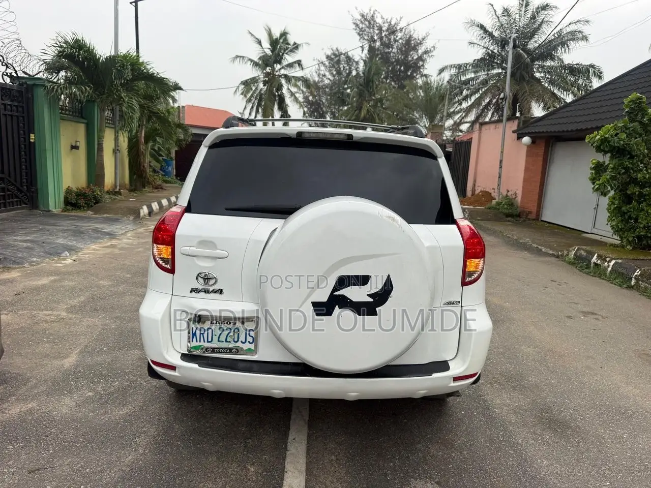 Toyota RAV4 2010 White