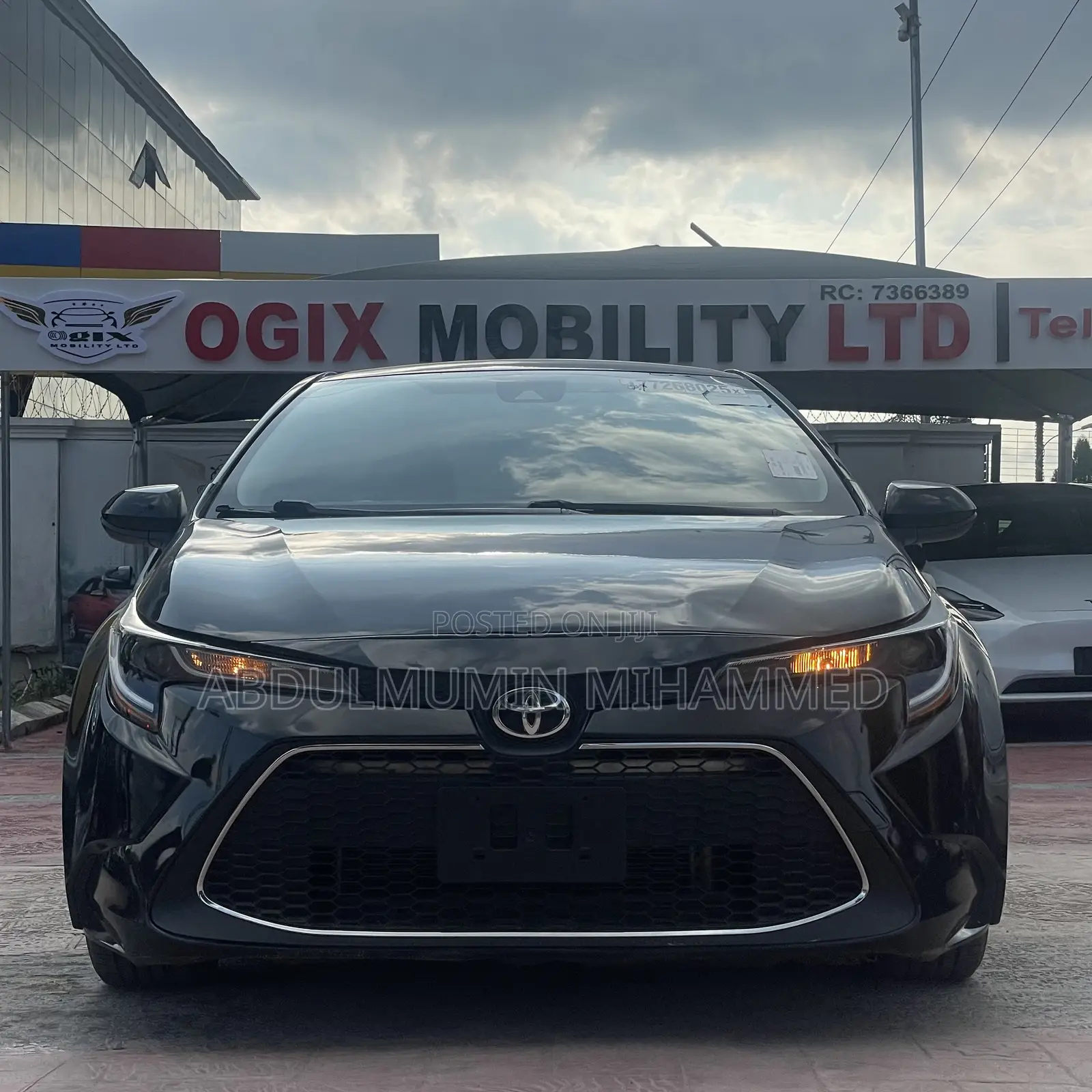 Toyota Camry LE 2021 Black