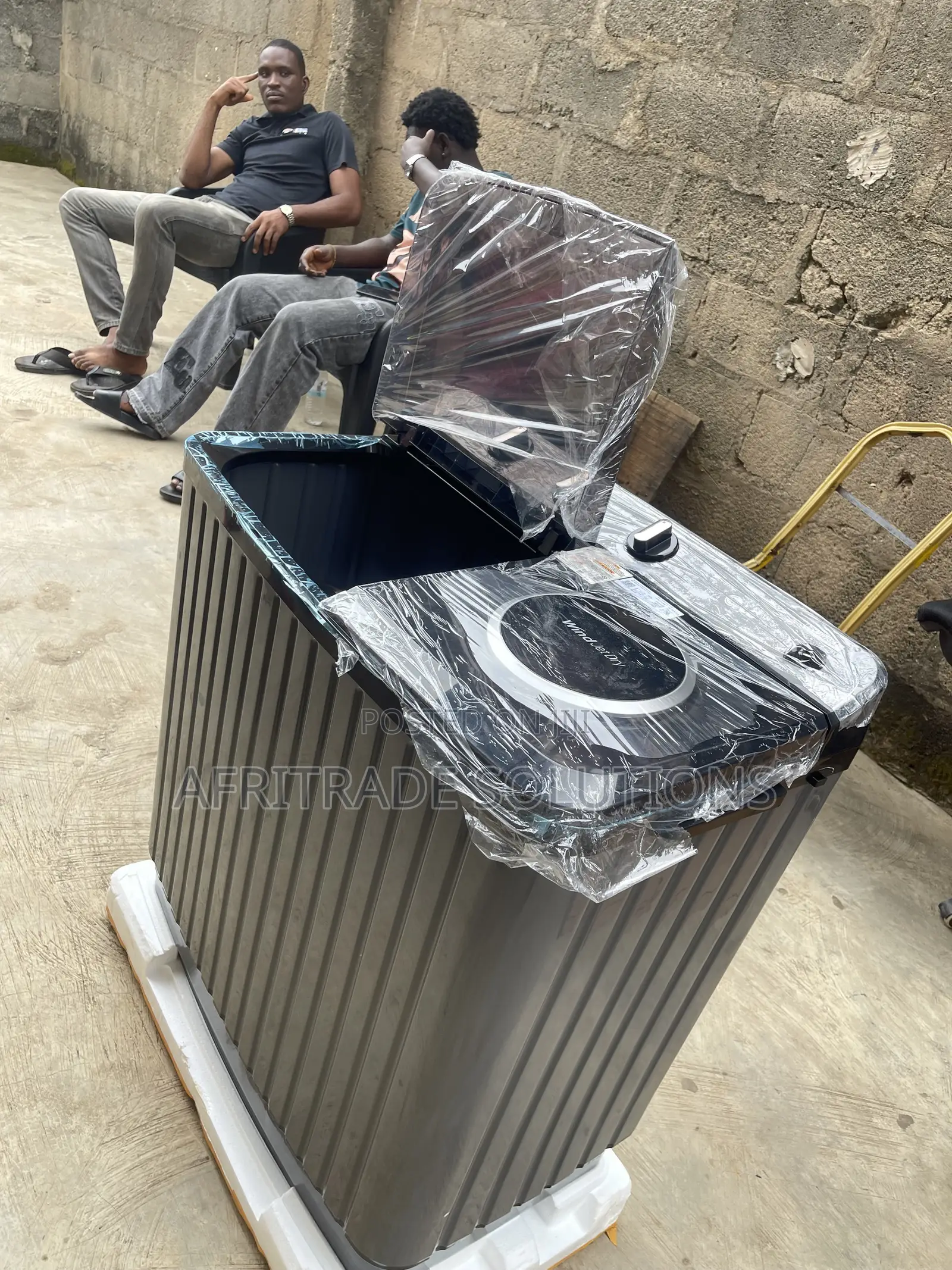 LG 8kg Twin Tub Machine for Effortless Washing