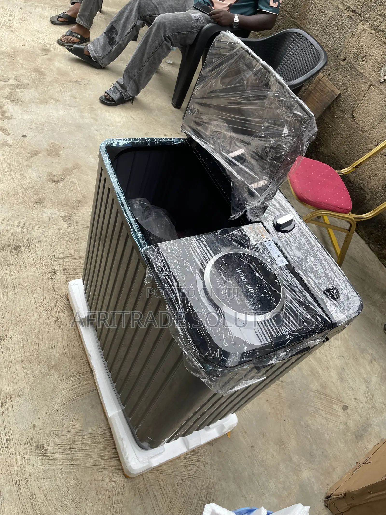 LG 8kg Twin Tub Machine for Effortless Washing