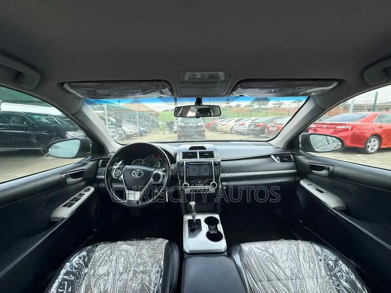 Toyota Camry SE 4dr Sedan (2.5L 4cyl 6A) 2014 Gray