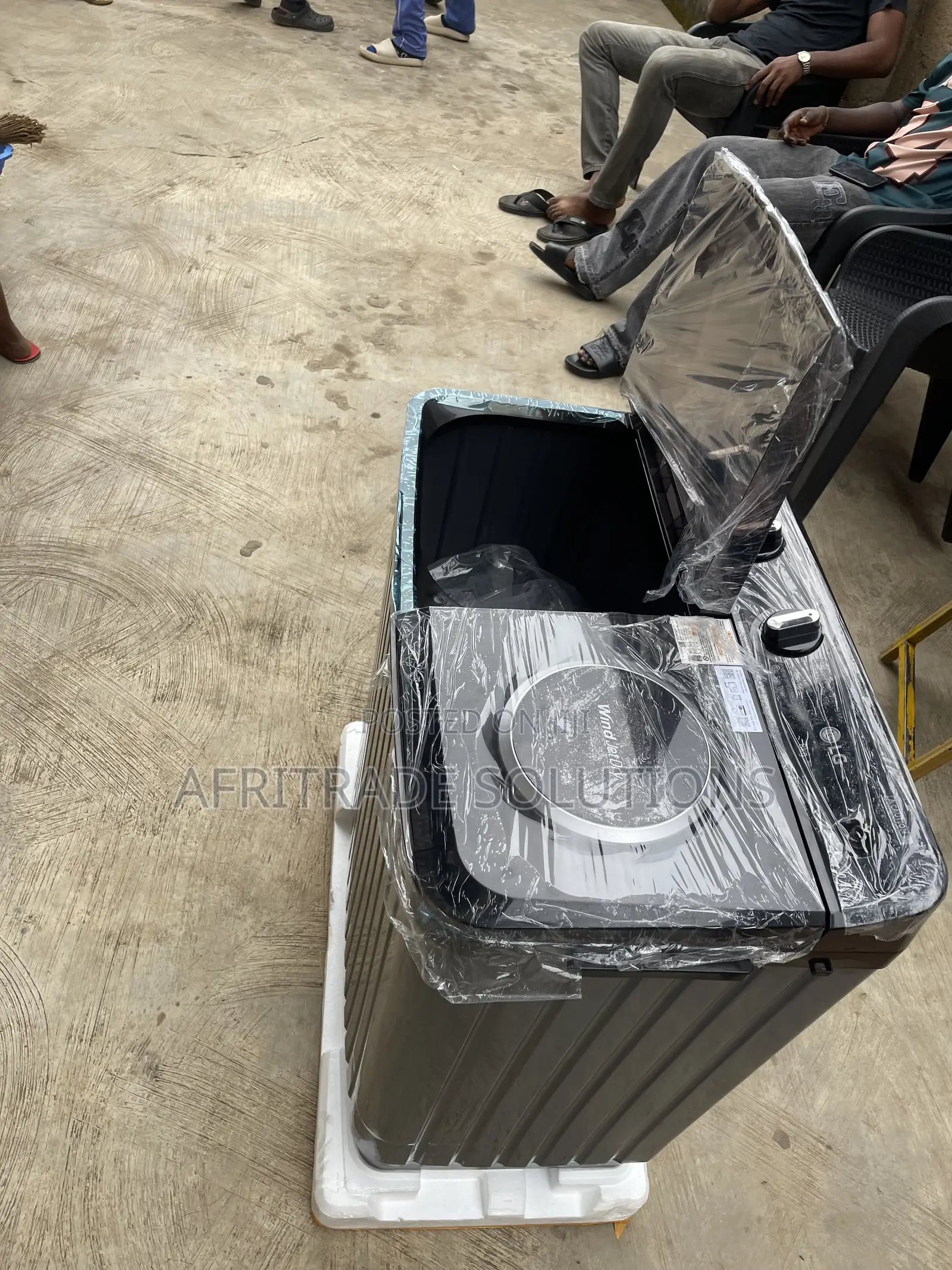 LG 8kg Powerful Cleaning Twin Tub Machine