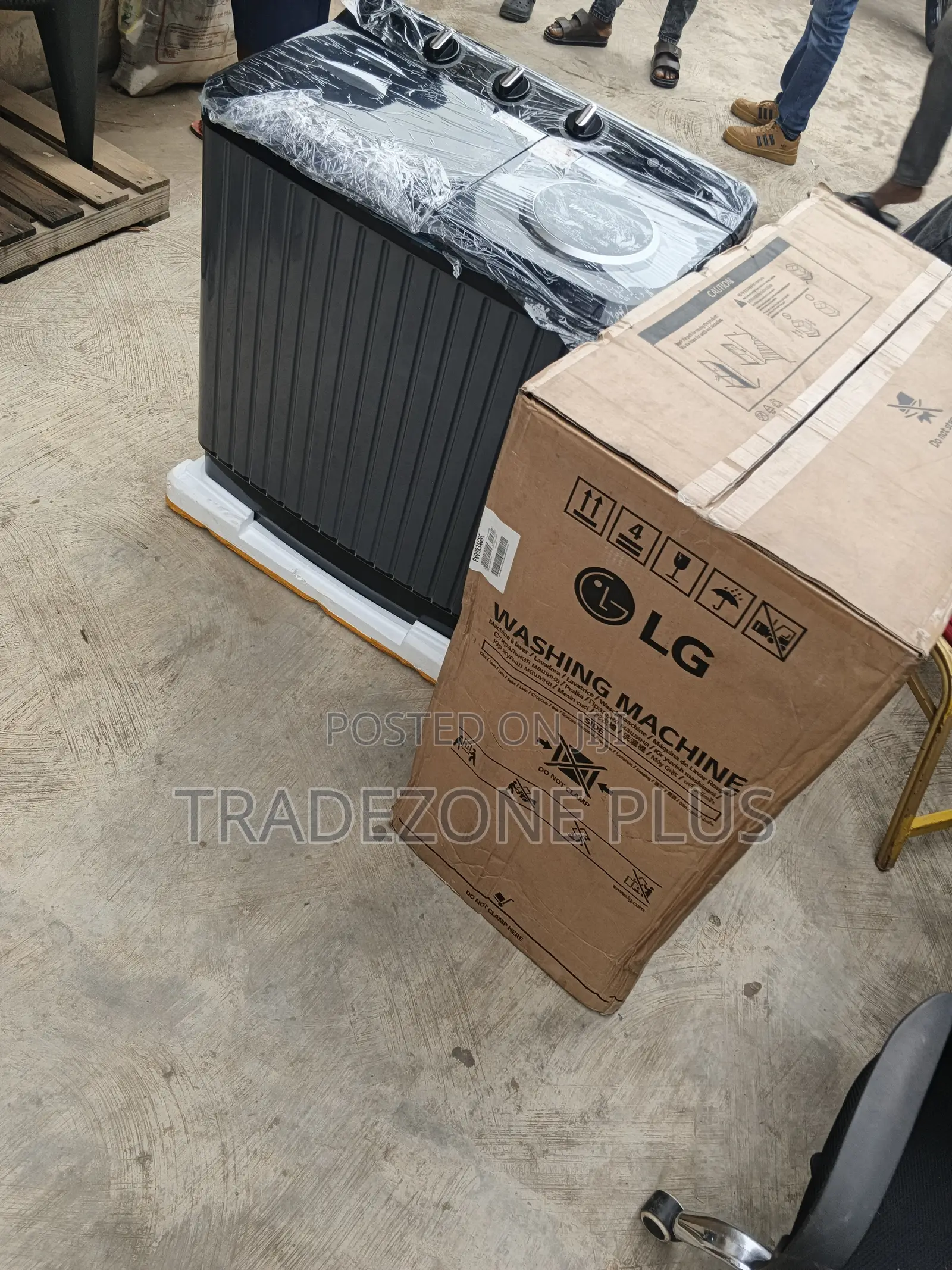 LG P800R3AGNC 8kg Clothes Washer