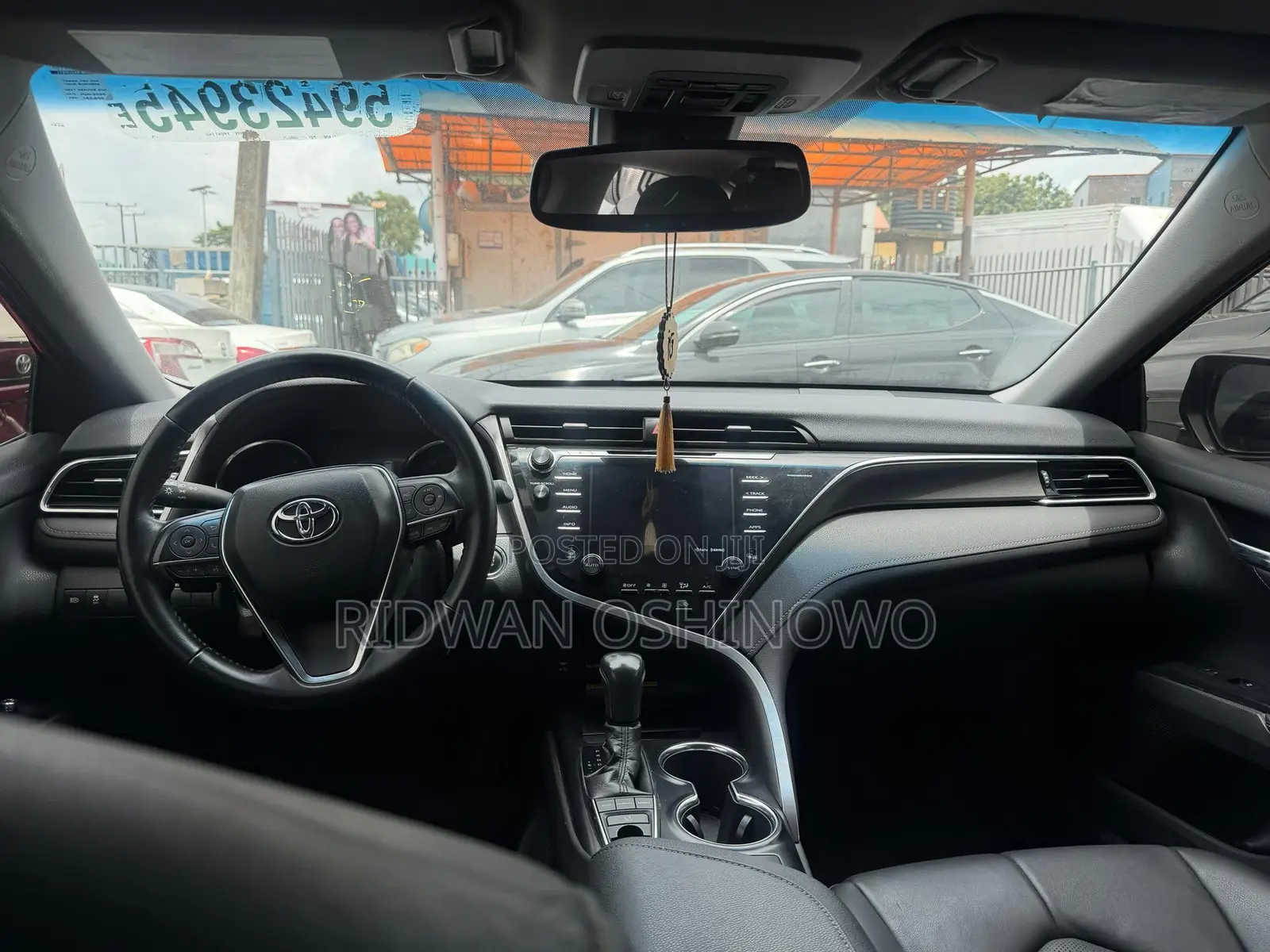Toyota Camry XSE FWD (2.5L 4cyl 8AM) 2018 Red