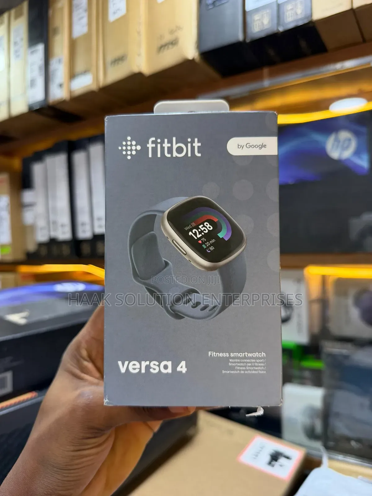 Fitbit Versa 4