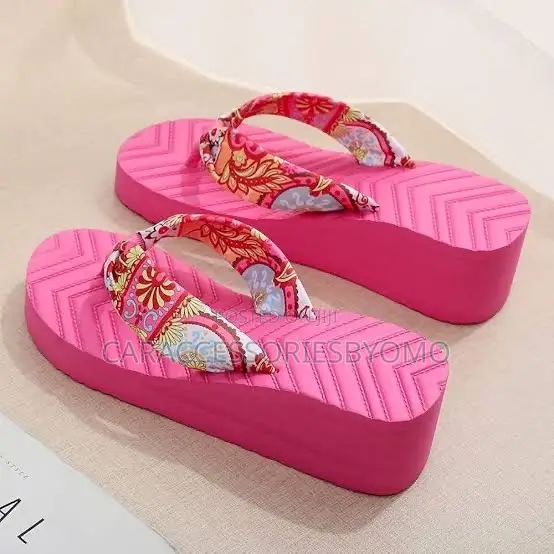 Ya Mei Si Slippers
