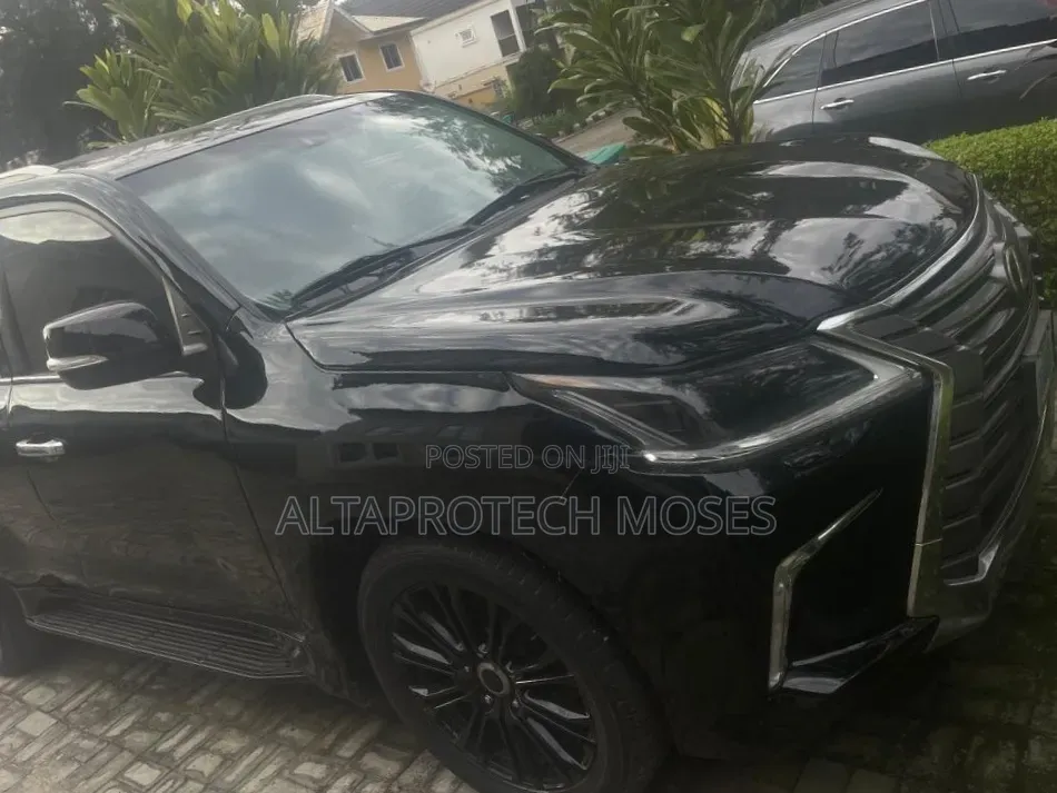 Lexus LX 570 AWD 2016 Black