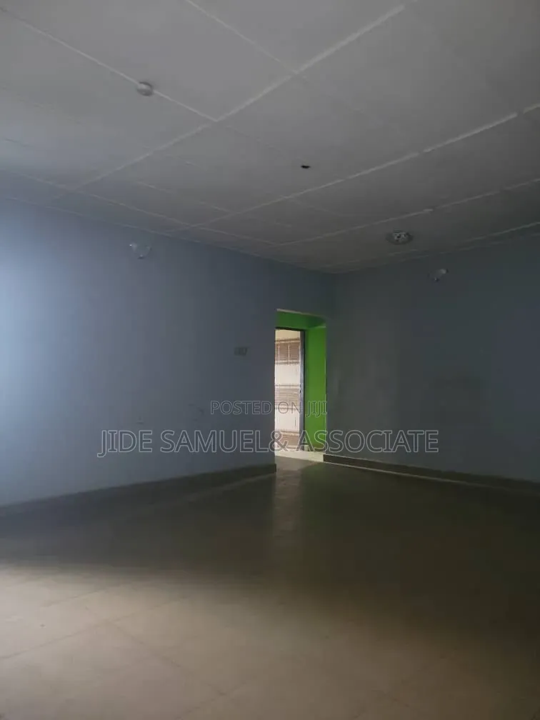 Furnished 2bdrm Block of Flats in Ayobo for rent