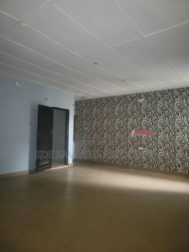 Furnished 2bdrm Block of Flats in Ayobo for rent