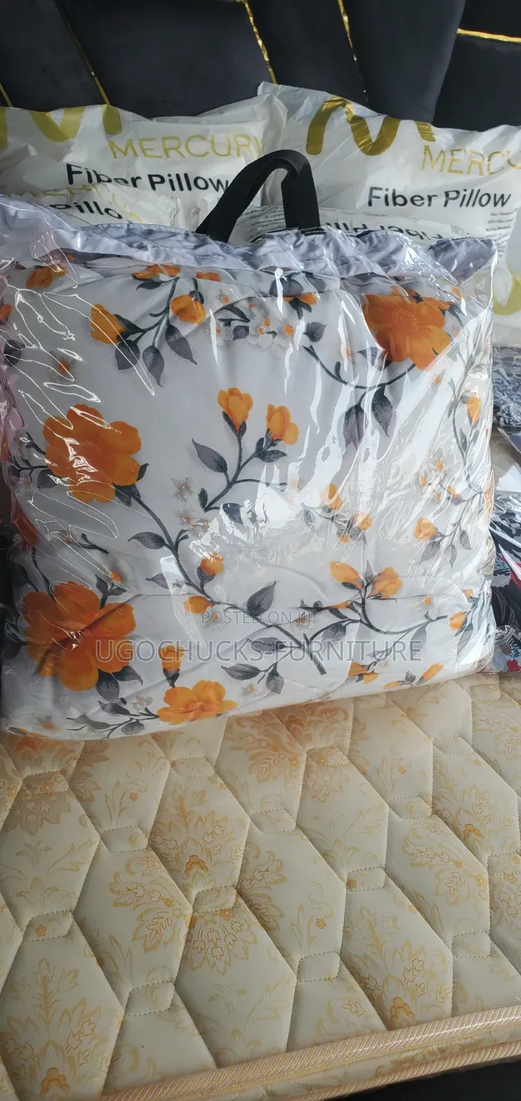 Original Fiber Duvet and Cotton Bedsheet With 4 Pillowcase Available