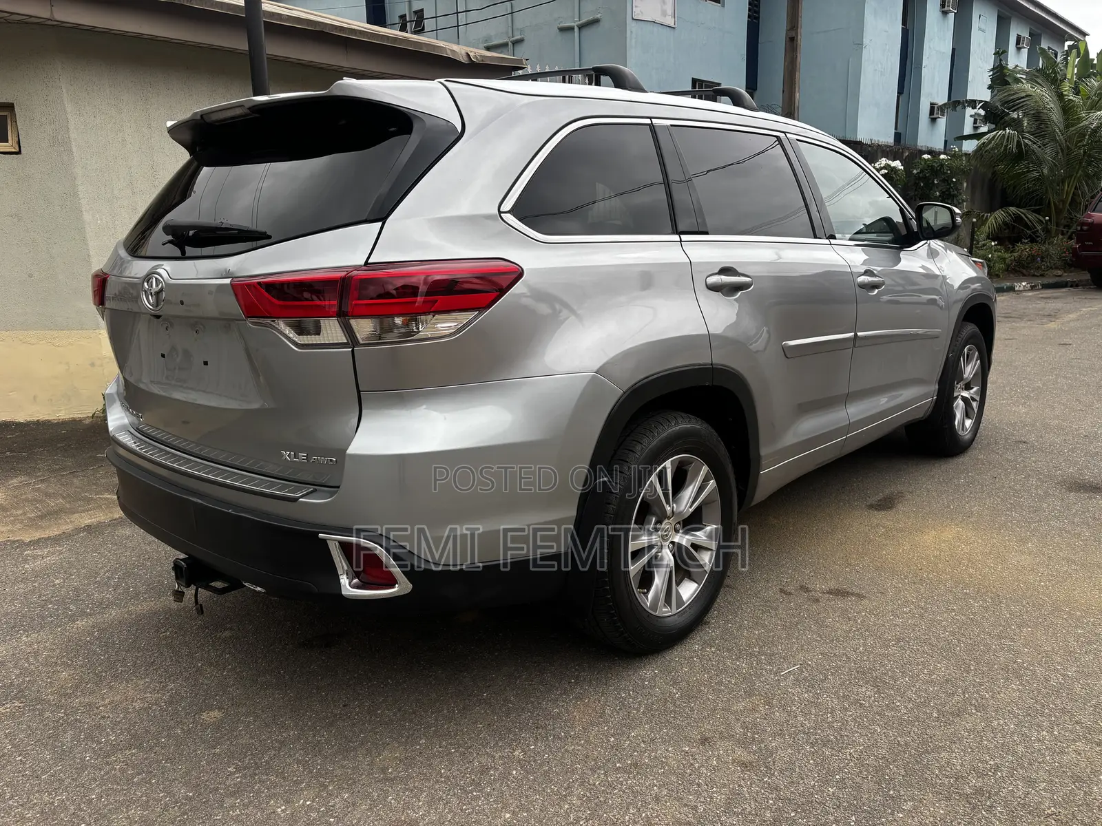 Toyota Highlander XLE V6 4x4 (3.5L 6cyl 6A) 2016 Silver