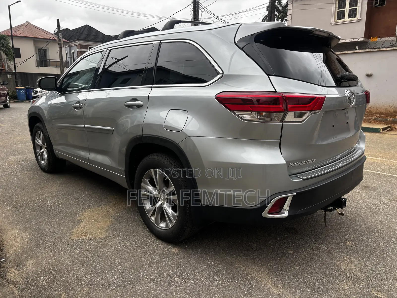 Toyota Highlander XLE V6 4x4 (3.5L 6cyl 6A) 2016 Silver