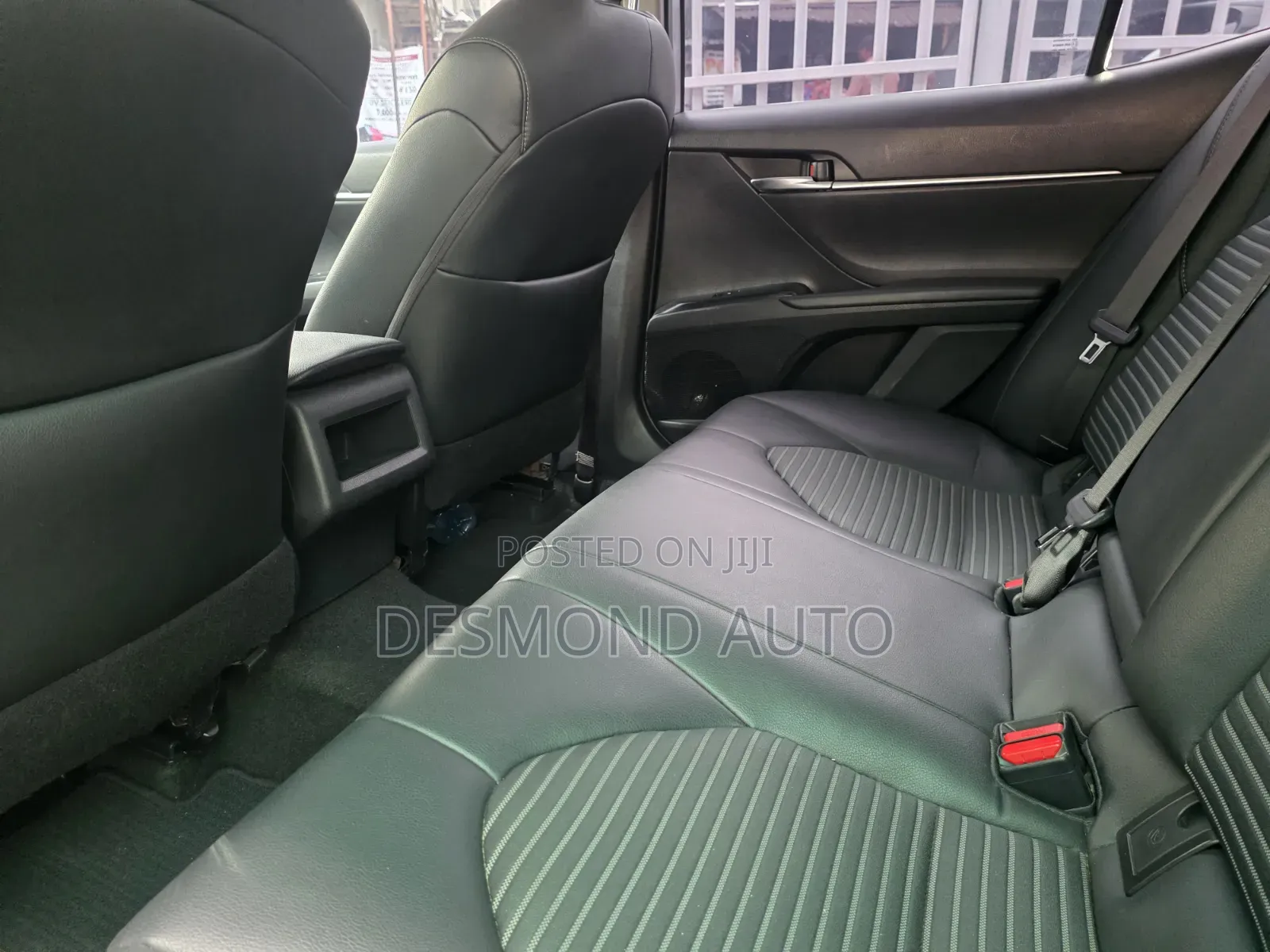Toyota Camry 2019 Silver