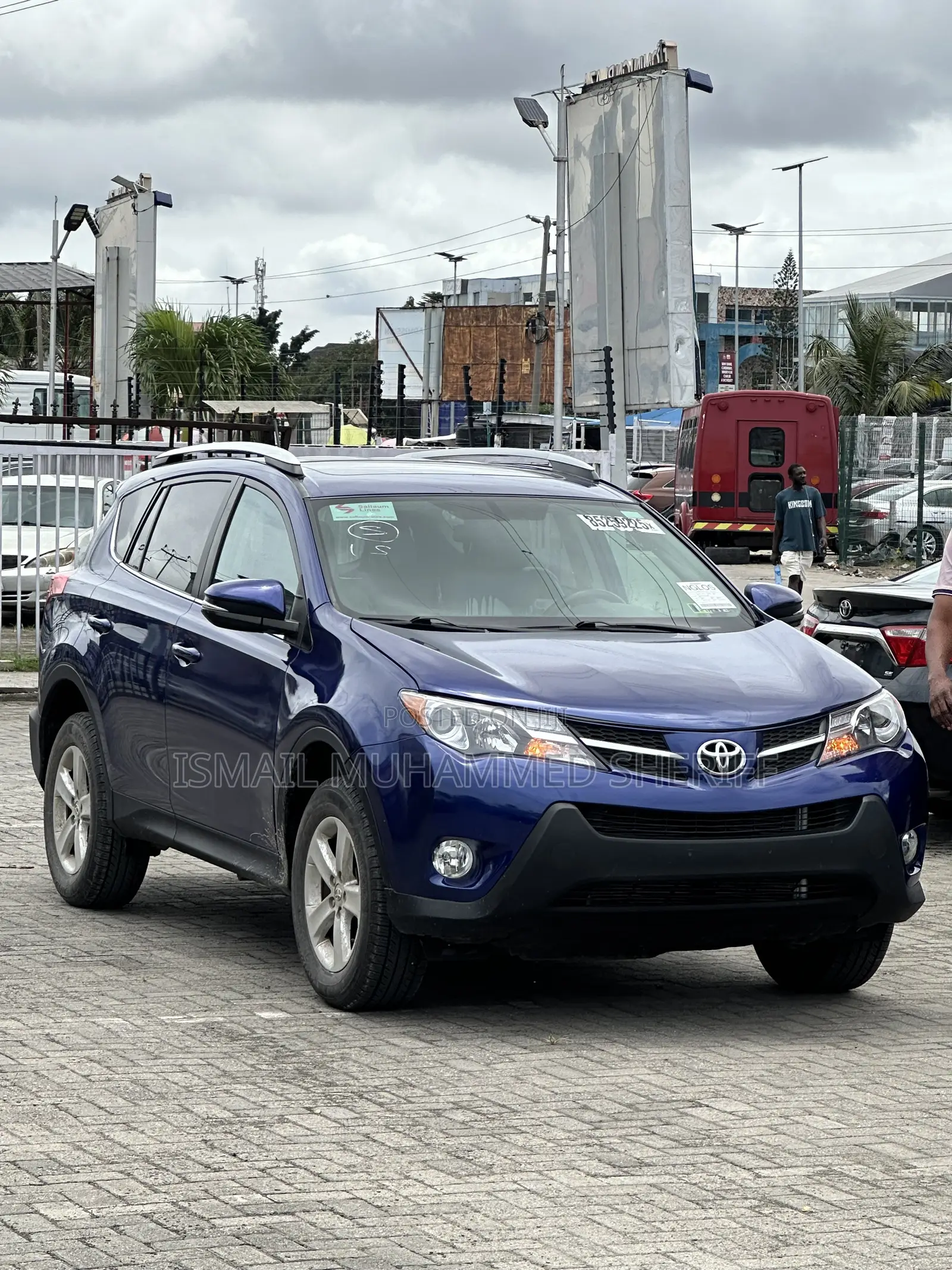 Toyota RAV4 XLE 4dr SUV AWD (2.5L 4cyl 6A) 2014 Blue