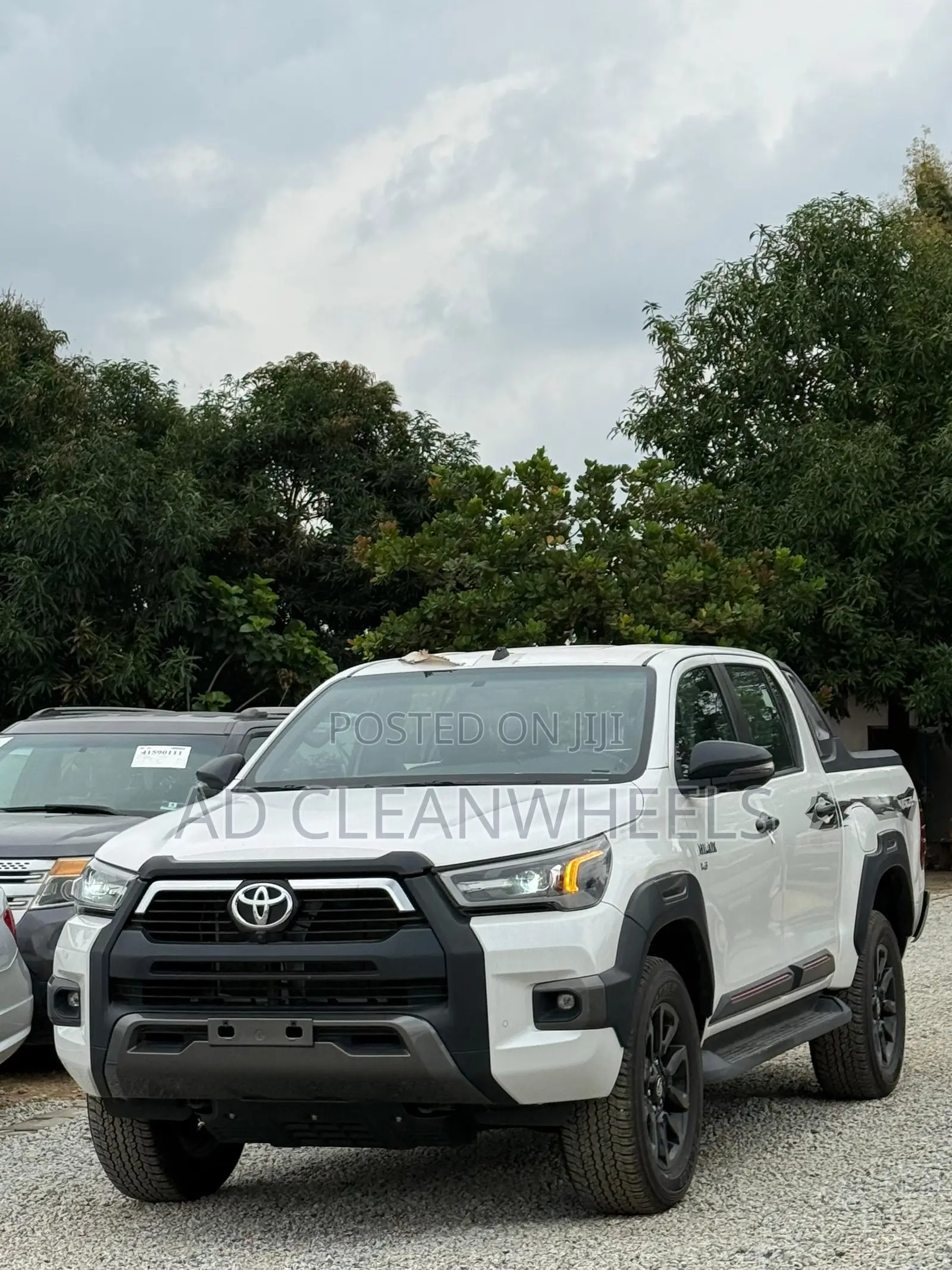 New Toyota Hilux 2025 White