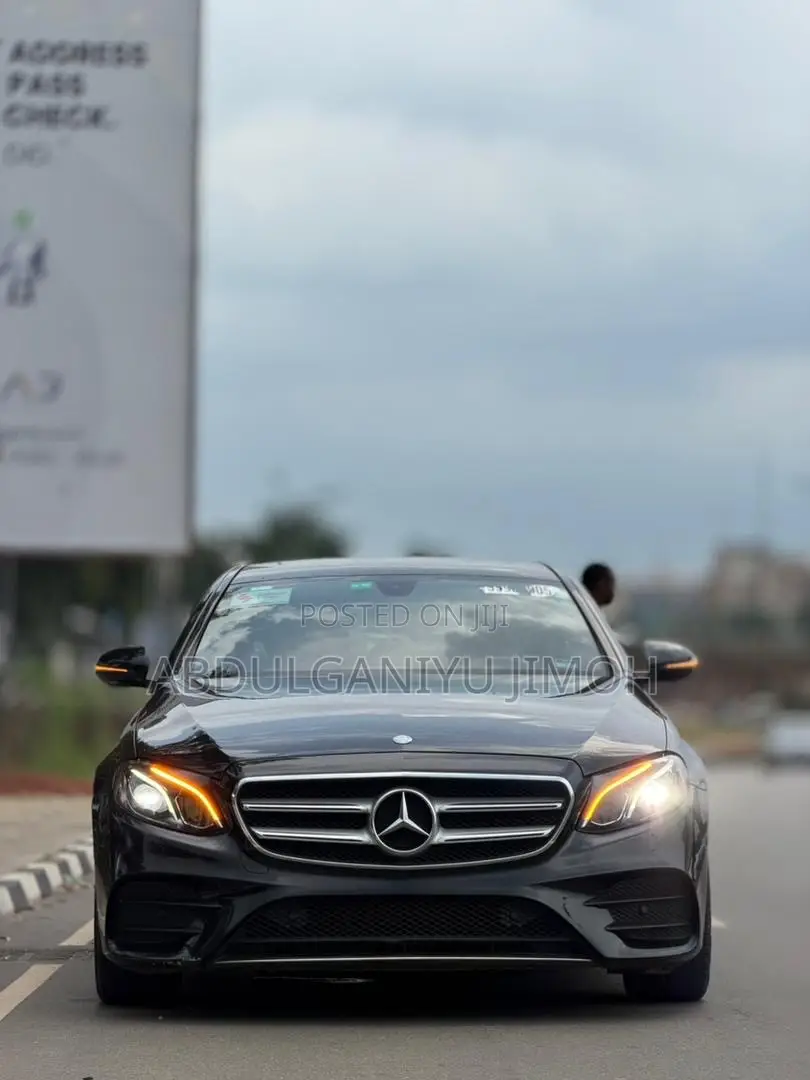 Mercedes-Benz E300 2017 Black