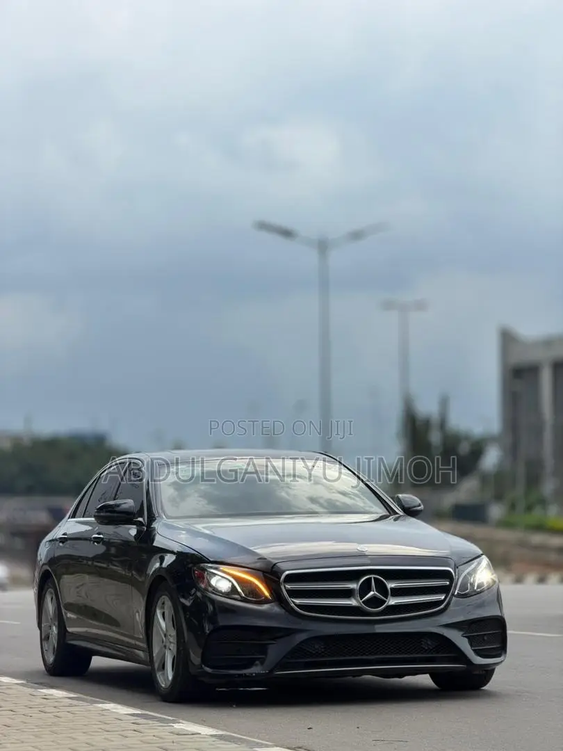 Mercedes-Benz E300 2017 Black
