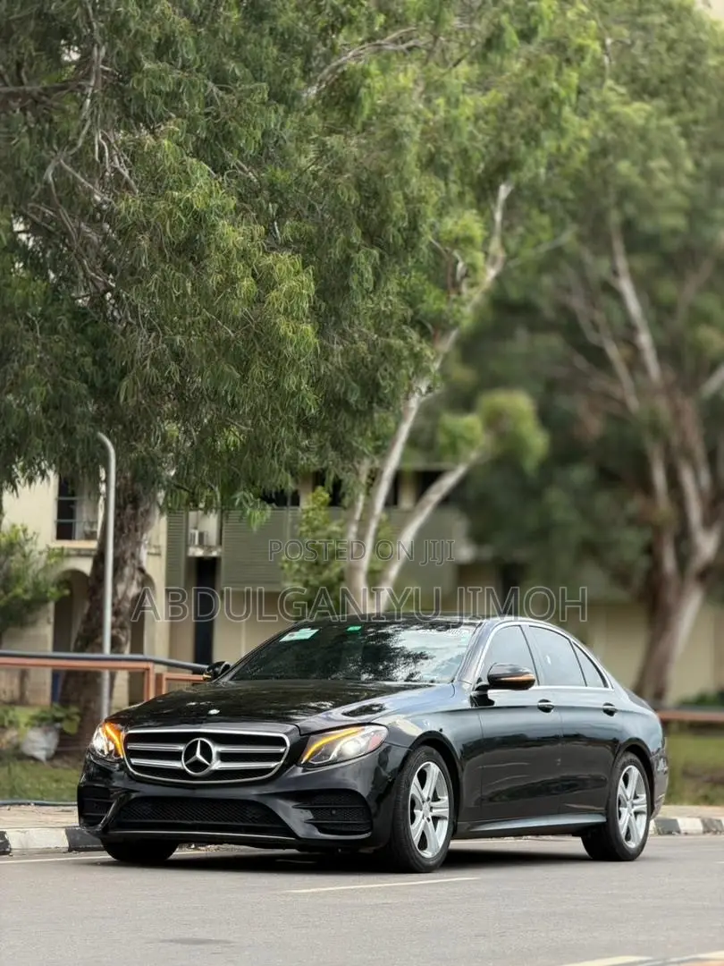 Mercedes-Benz E300 2017 Black