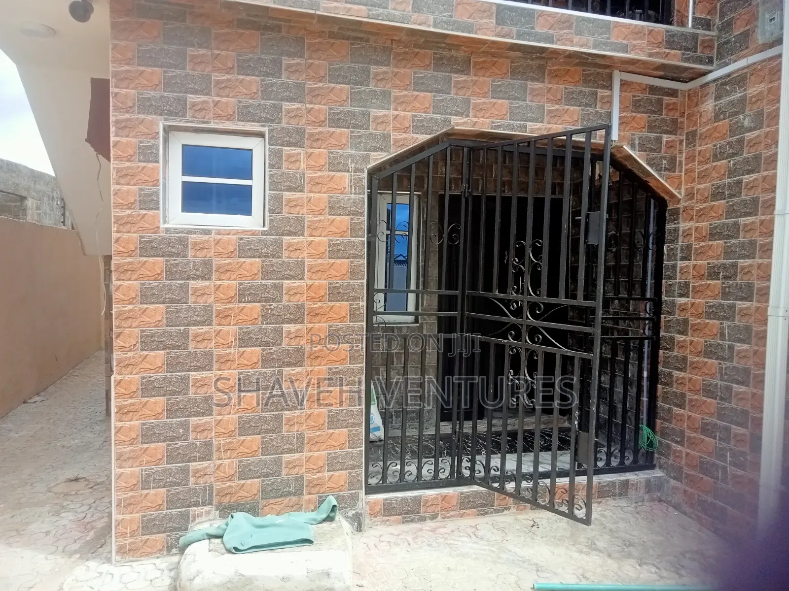 2bdrm Apartment in Arobieye, Ado-Odo/Ota for rent