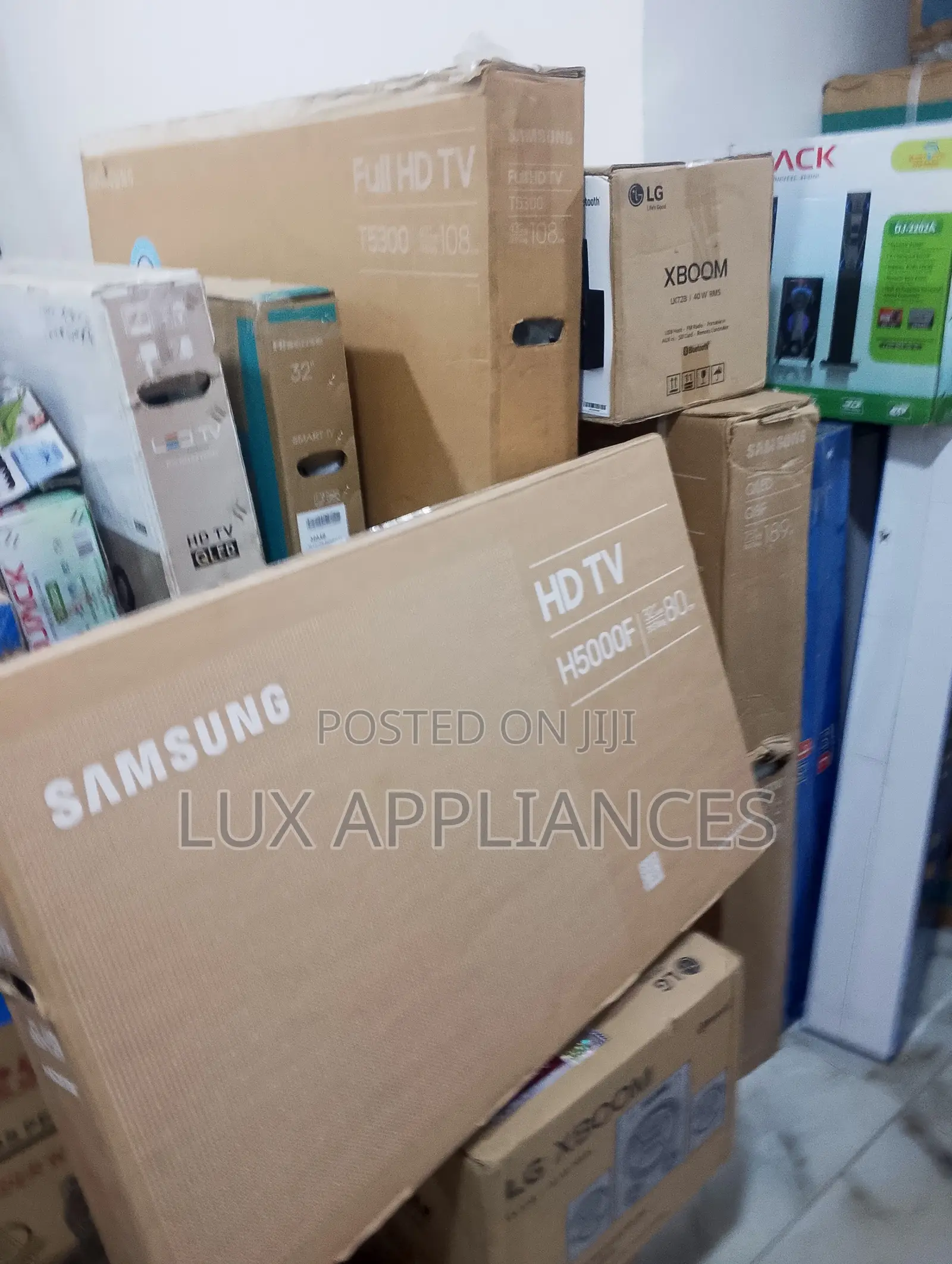 Samsung 32 Inch LED Smart TV With PurColor