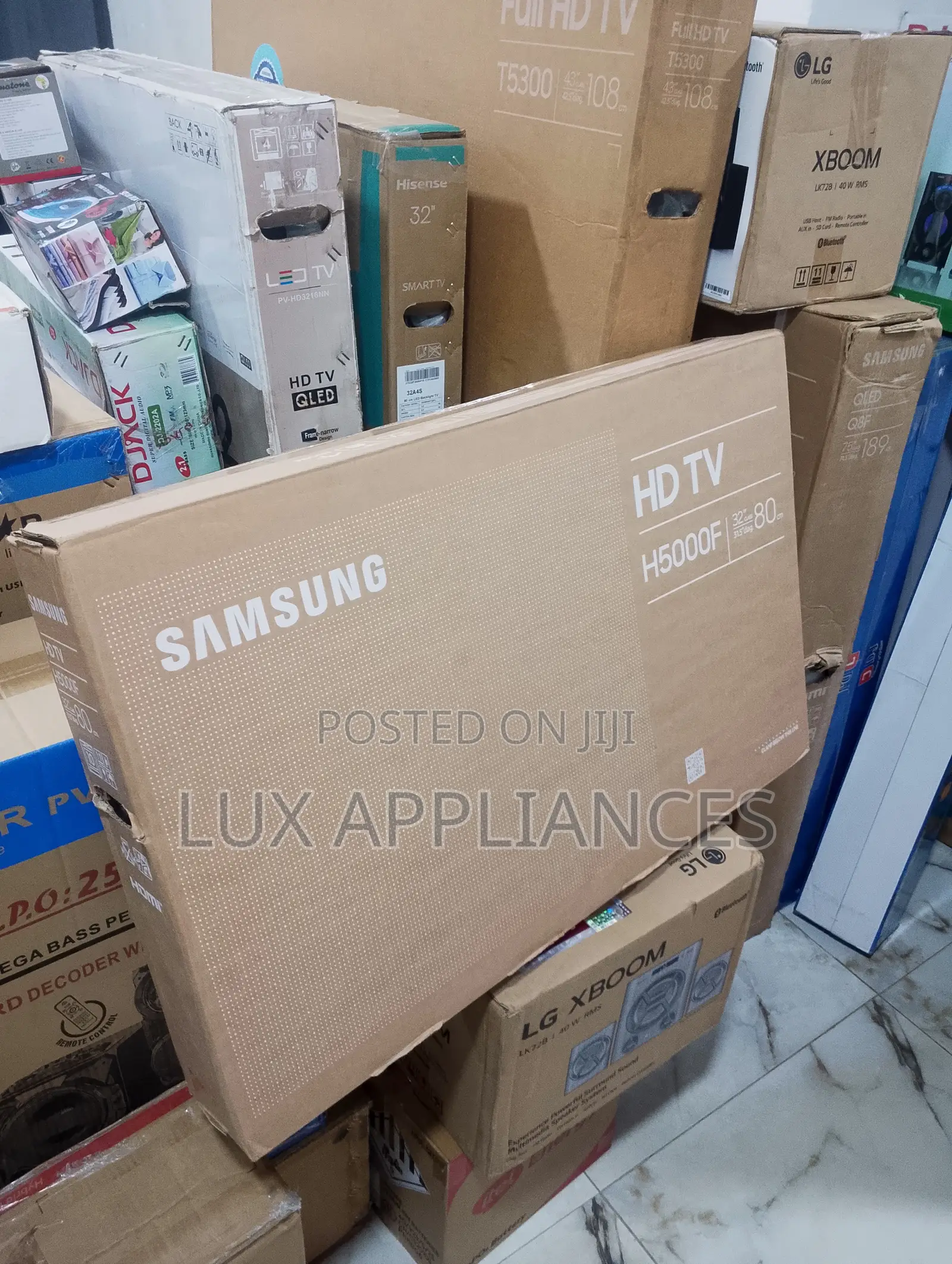 Samsung 32 Inch Smart TV With OTS Lite