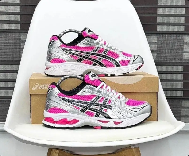 BEAUTIFUL LUXURY Aasics Sneakers