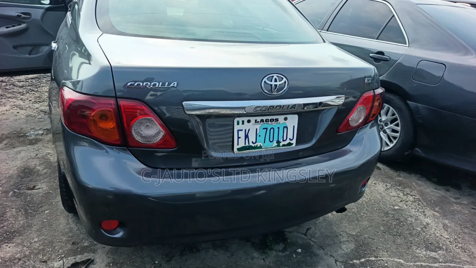 Toyota Corolla LE 4dr Sedan (1.8L 4cyl 4A) 2010 Gray