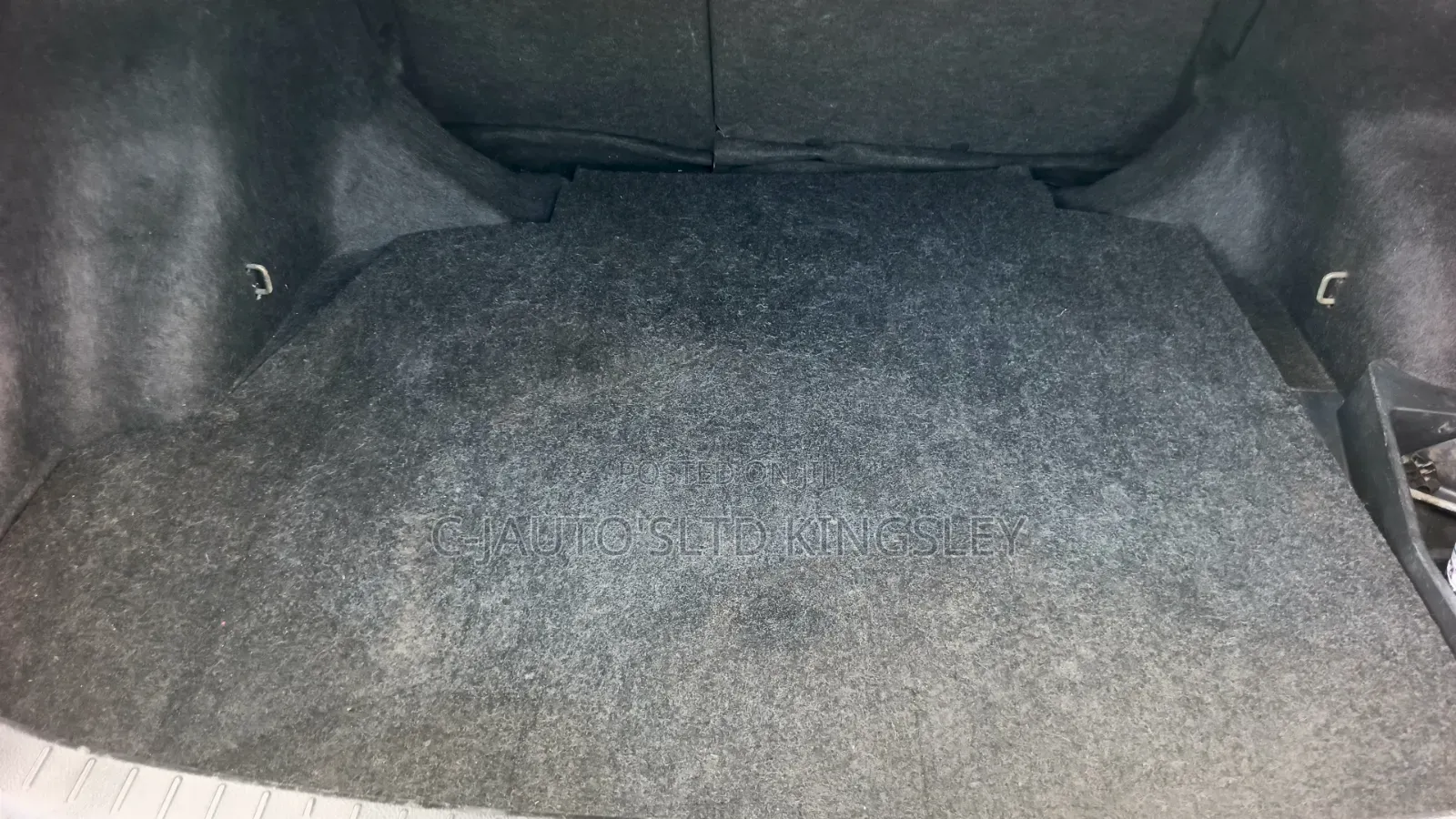 Toyota Corolla LE 4dr Sedan (1.8L 4cyl 4A) 2010 Gray