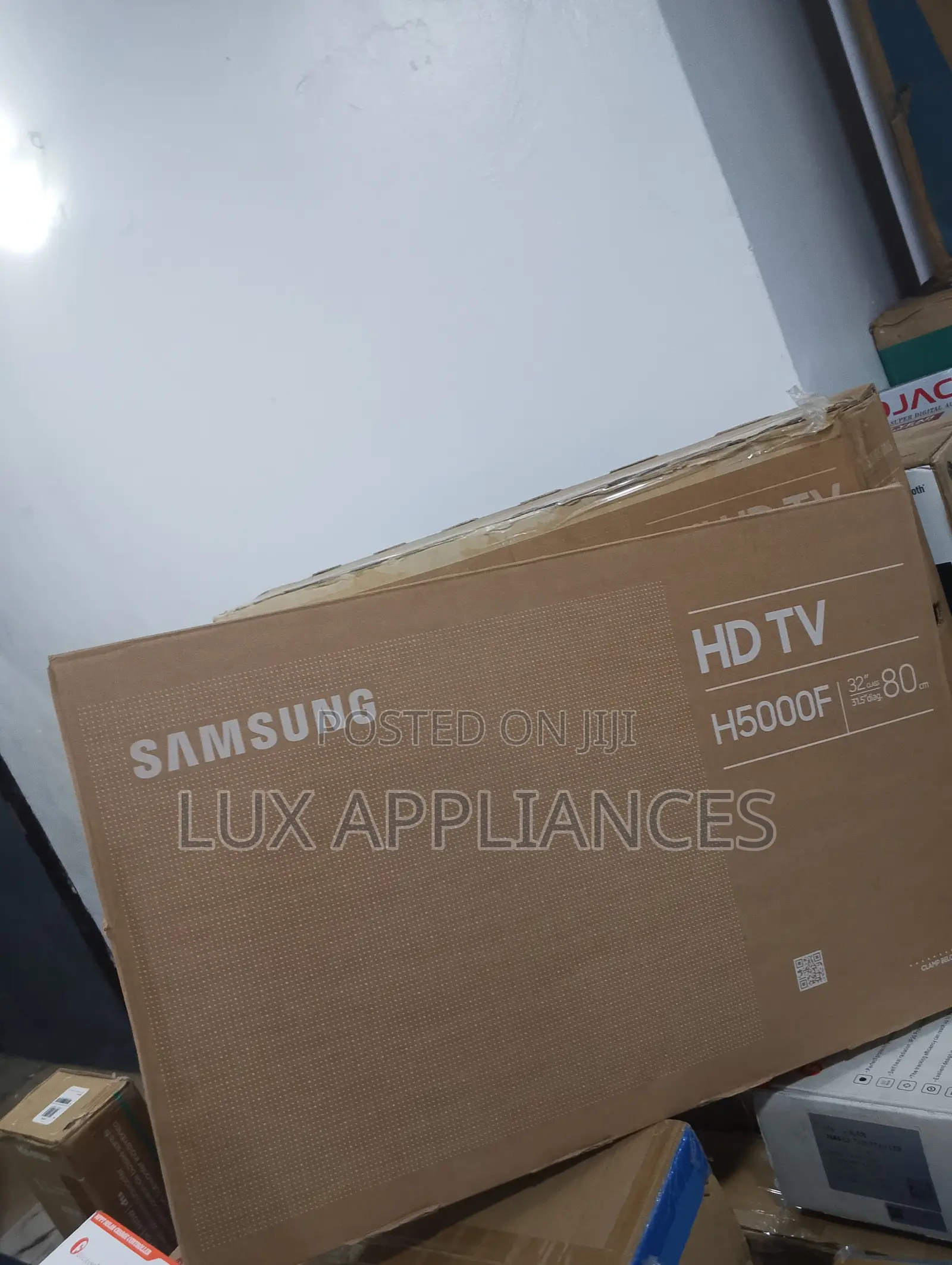 Samsung 32 Inch HD LED TV With Tizen OS