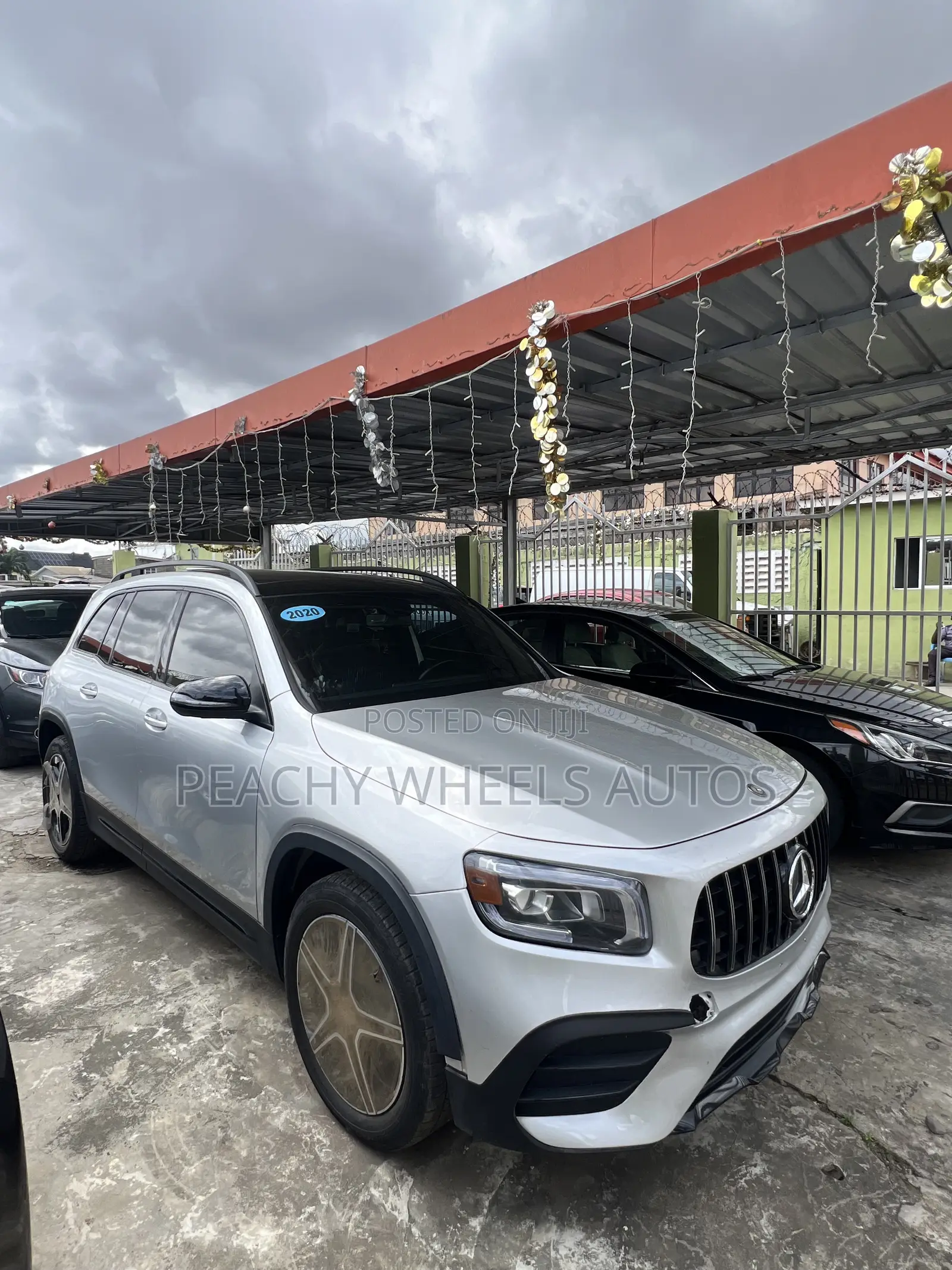 Mercedes-Benz GLB-Class 2022 Silver