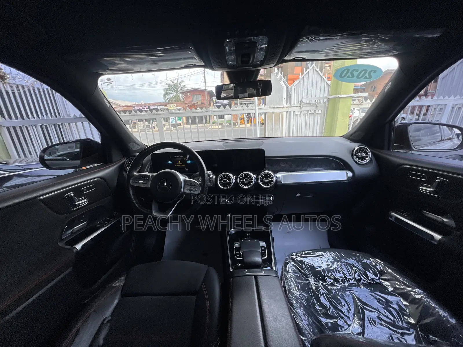 Mercedes-Benz GLB-Class 2022 Silver