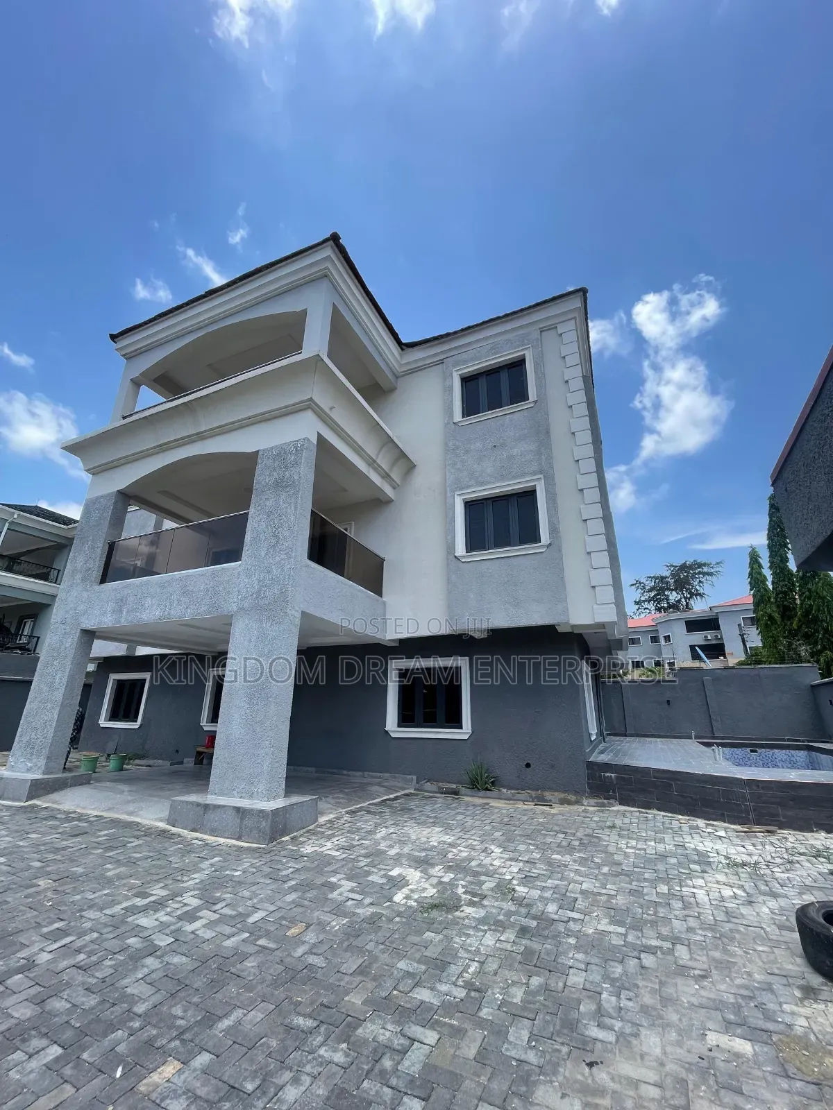 5bdrm Duplex in Old Ikoyi Lagos for rent
