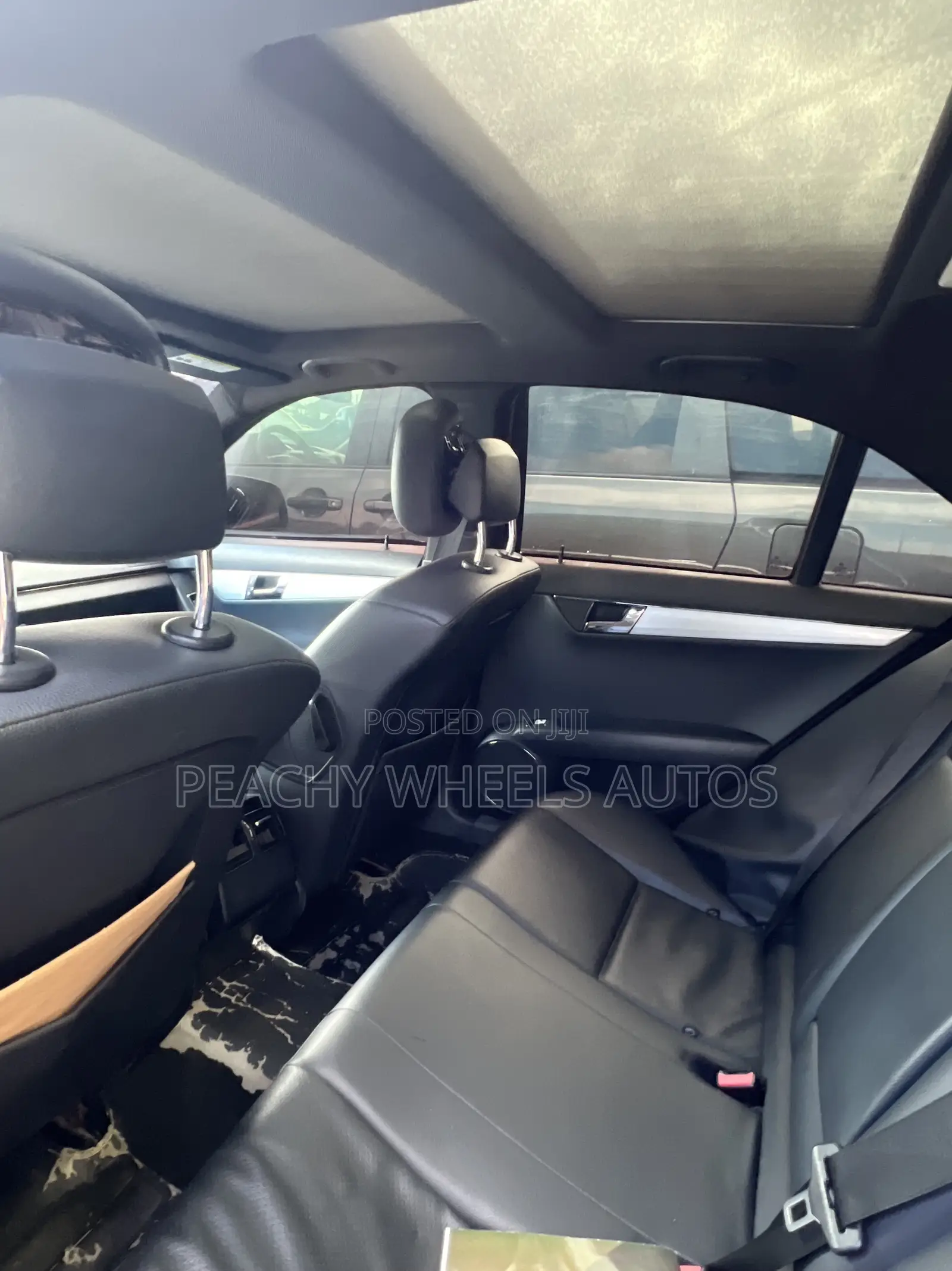 Mercedes-Benz C300 2010 Black