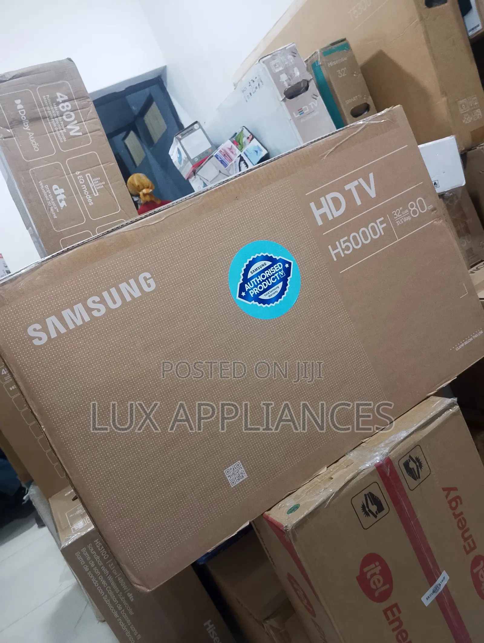 Samsung 32 Inch LED Smart TV With HDR10+ Support