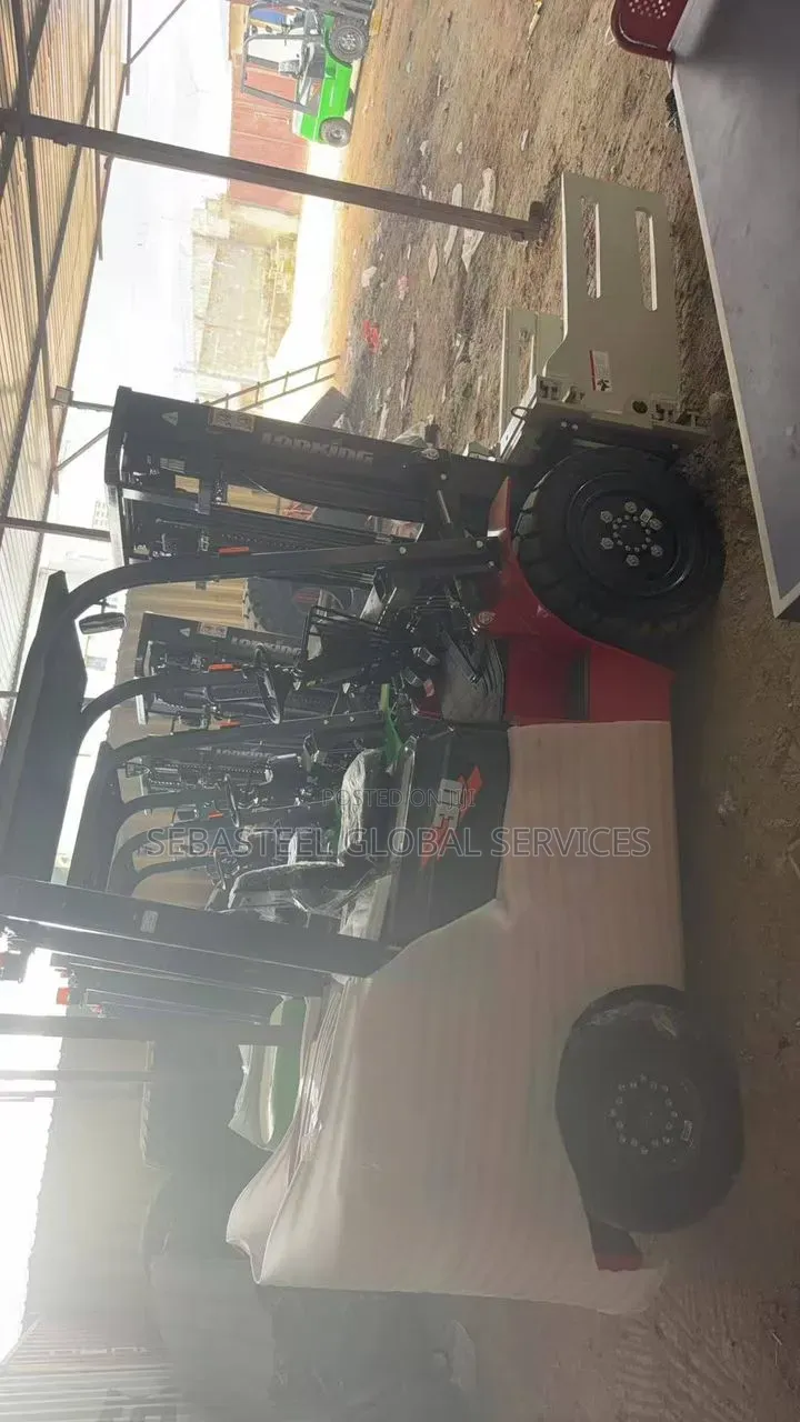 Clamp-Type Forklift – 3 Ton