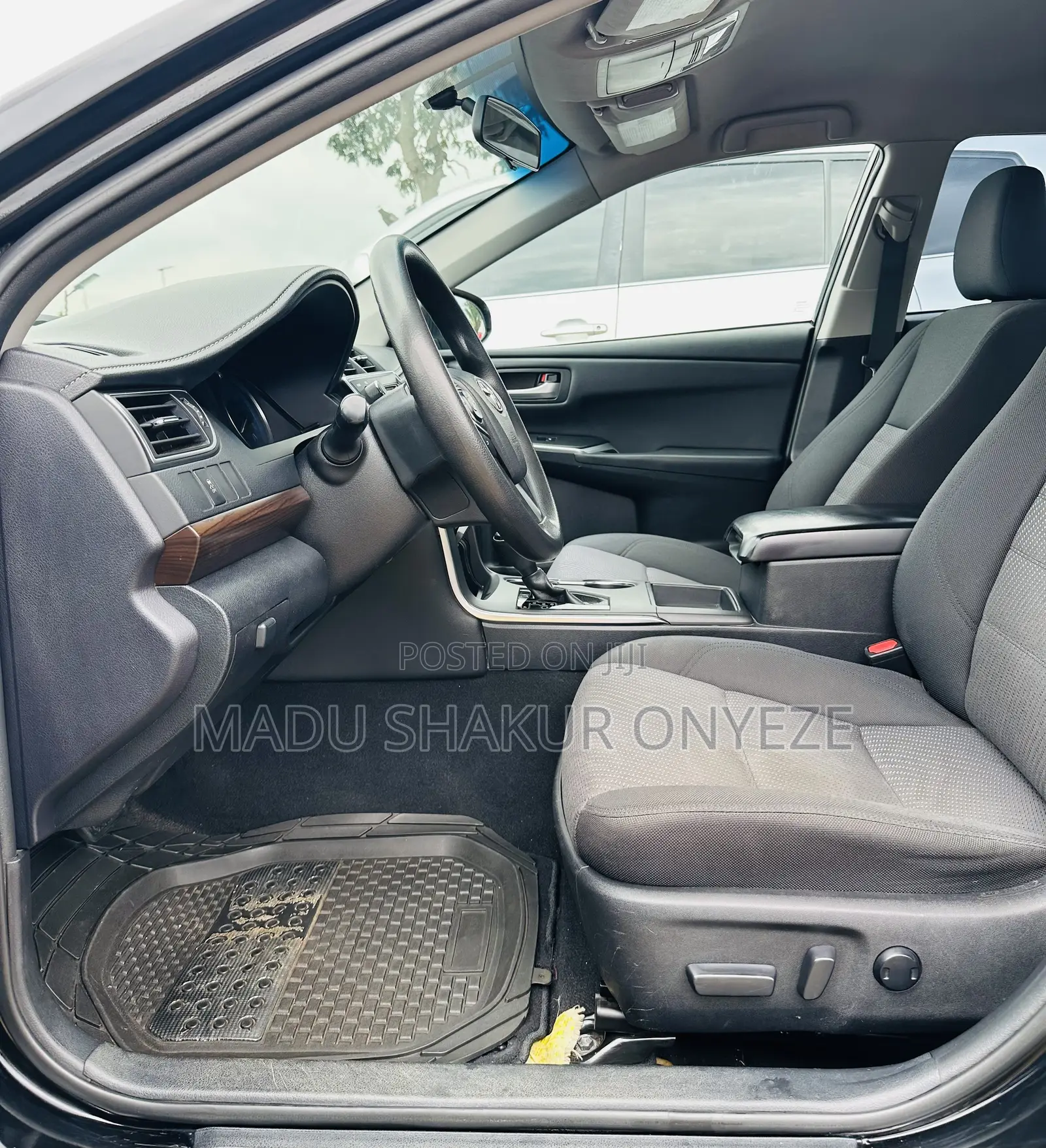 Toyota Camry LE 4dr Sedan (2.5L 4cyl 6A) 2016 Black