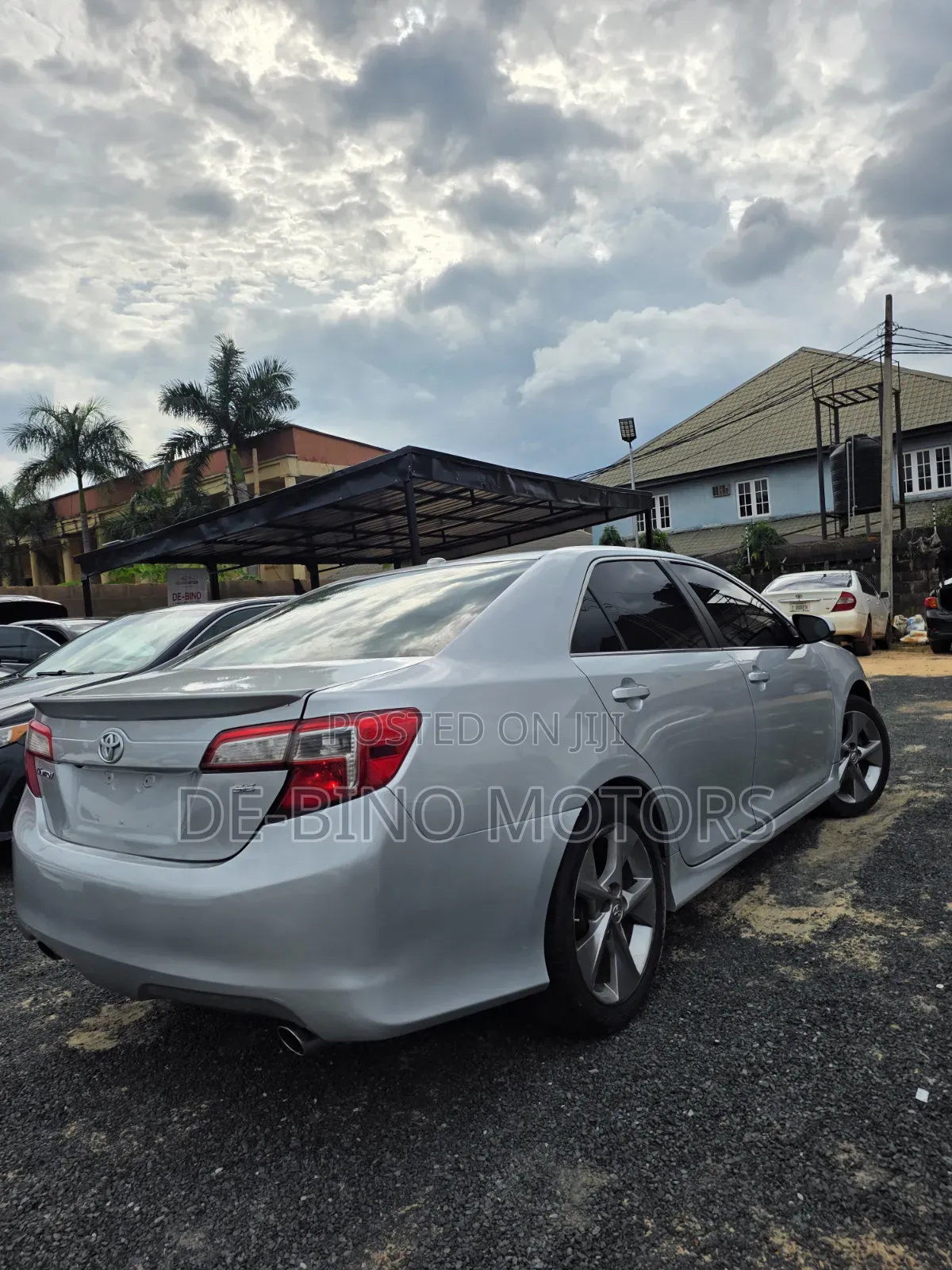 Toyota Camry 2012 Silver