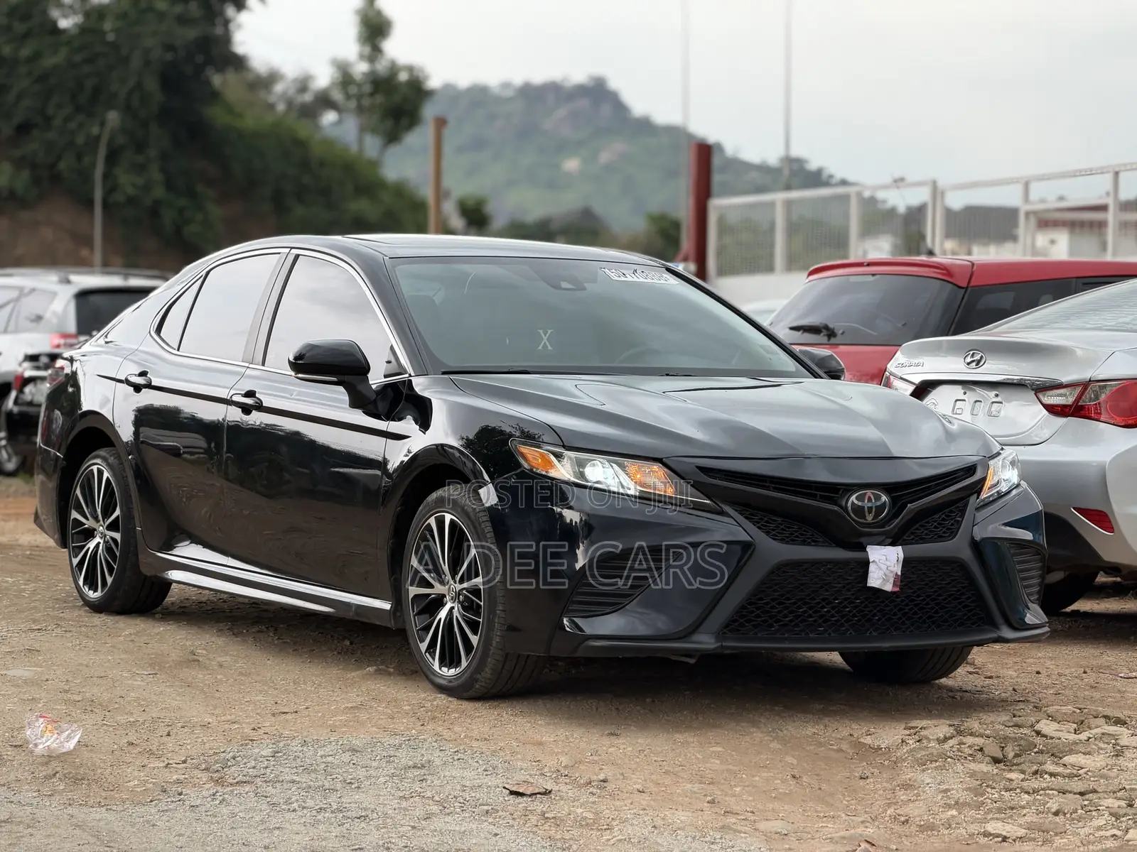 Toyota Camry SE (2.5L 4cyl 8A) 2019 Black