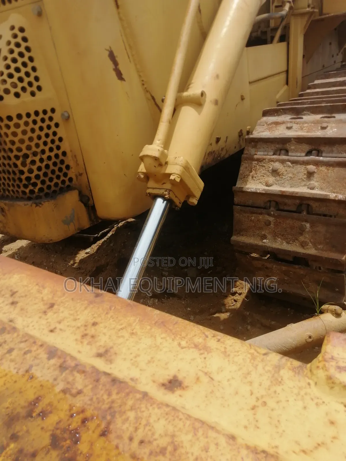 Foreign Used CAT Bulldozer D8H for Sale