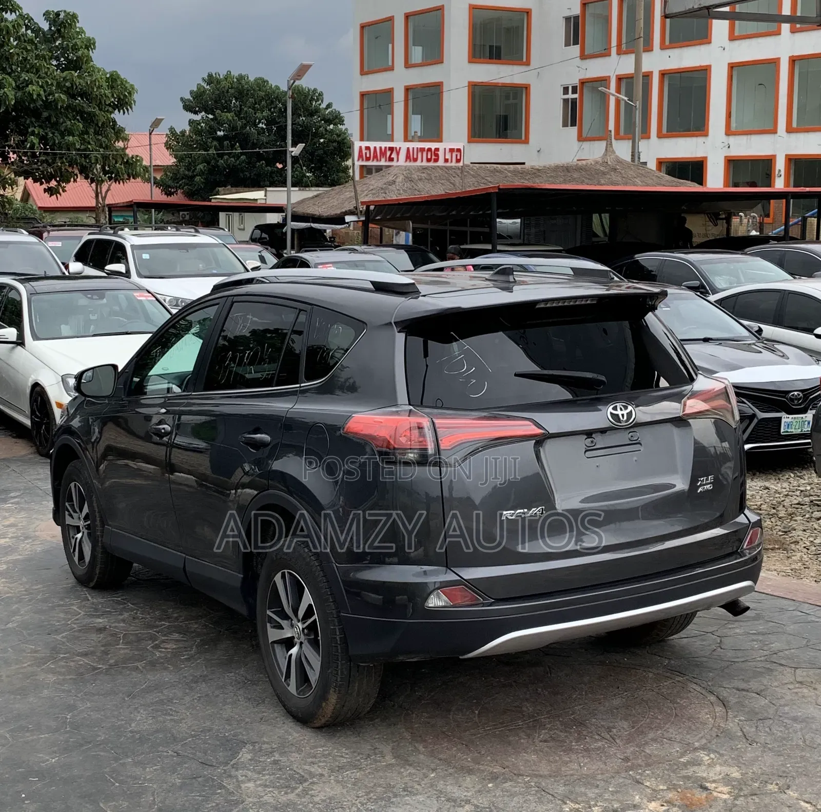 Toyota RAV4 2017 Gray