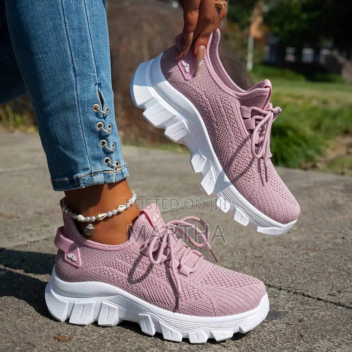 Beautiful Qaulity Fashion Sneakers