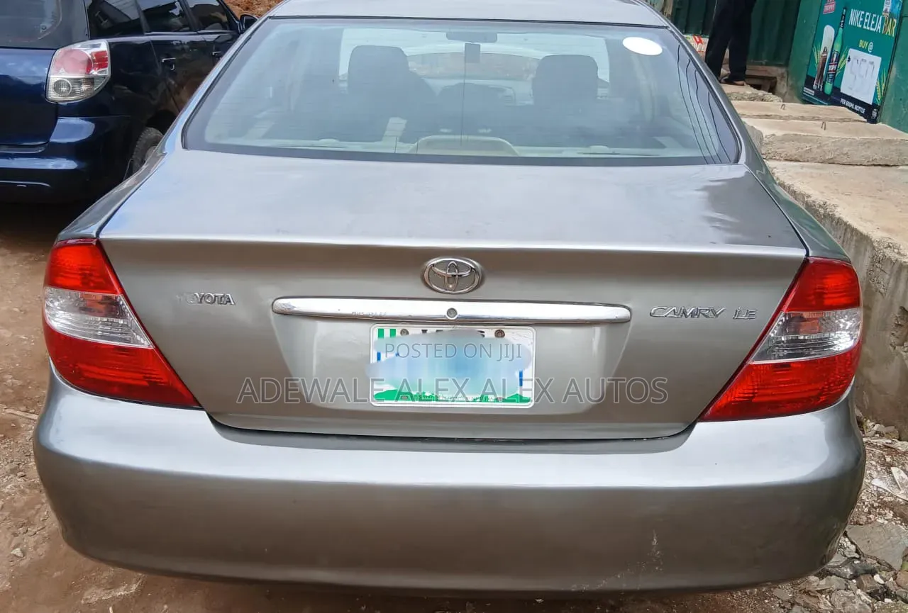 Toyota Camry 2003 Gray
