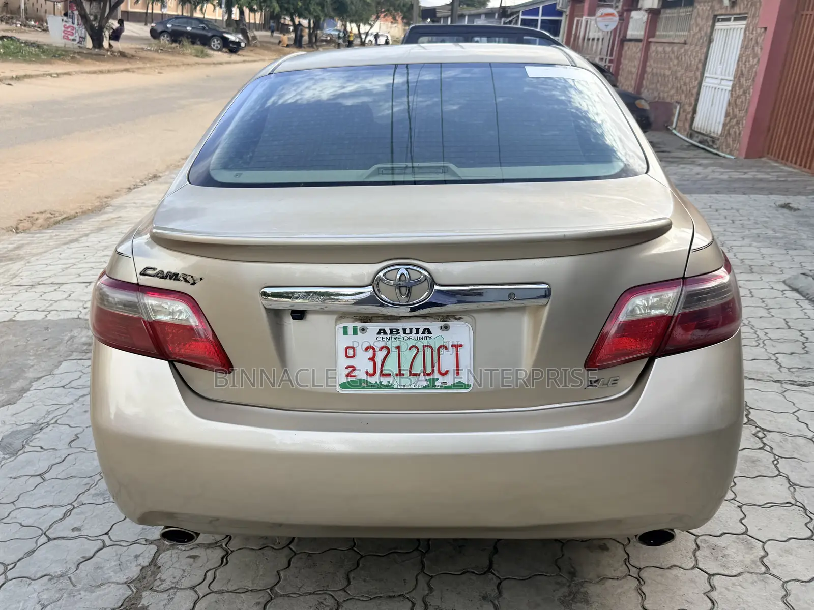 Toyota Camry XLE V6 4dr Sedan (3.5L 6cyl 6AM) 2008 Gold