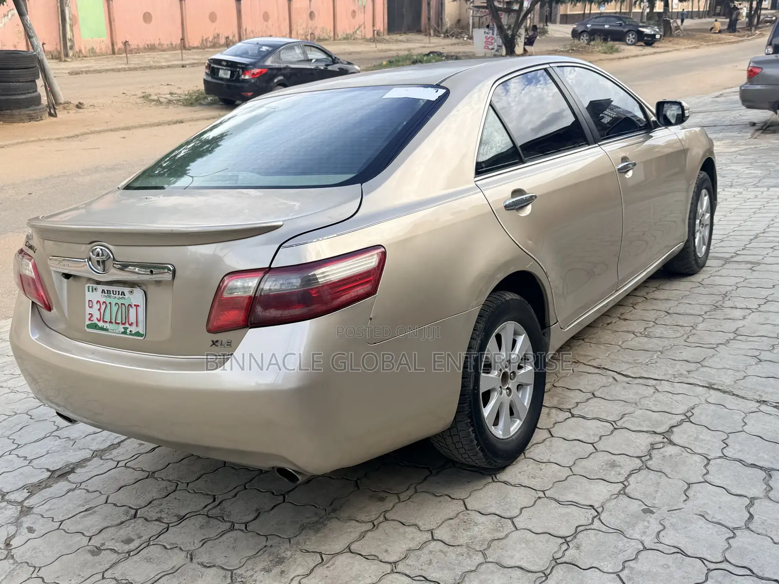 Toyota Camry XLE V6 4dr Sedan (3.5L 6cyl 6AM) 2008 Gold